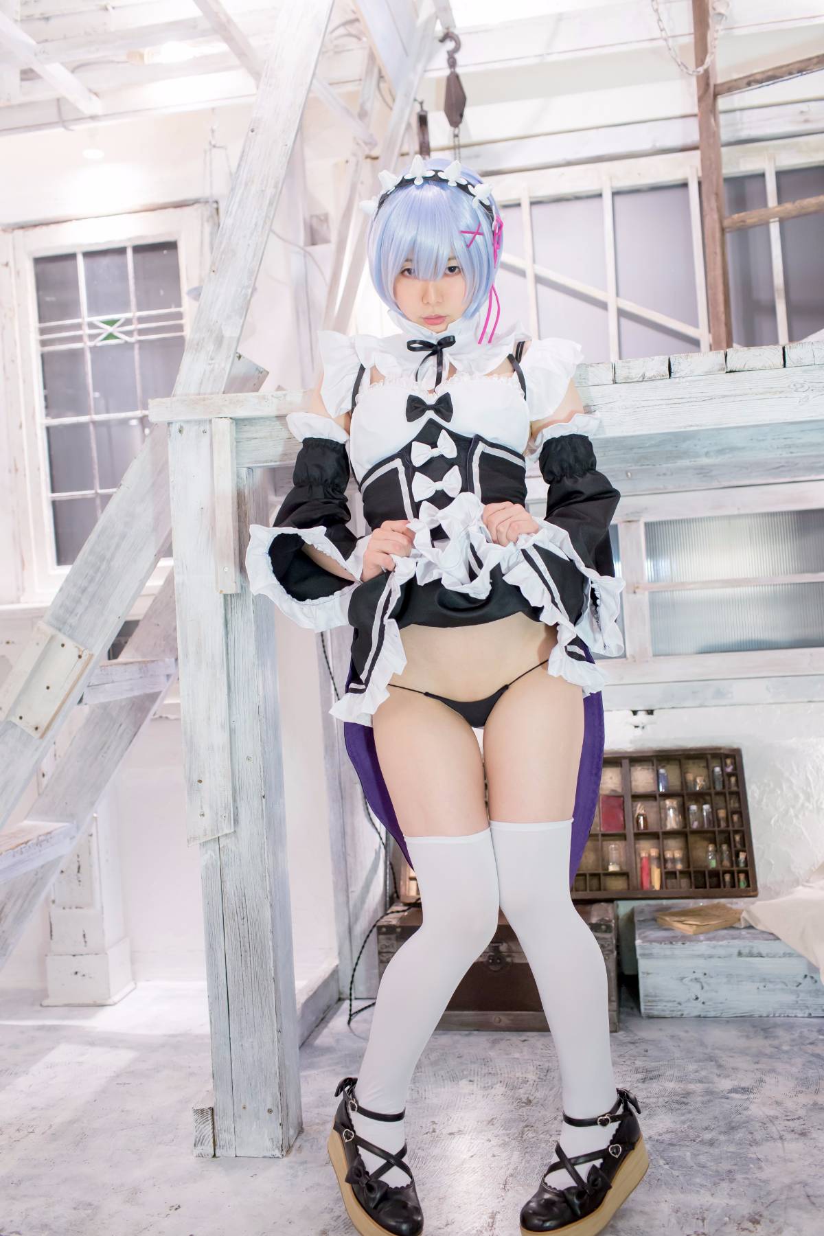 005