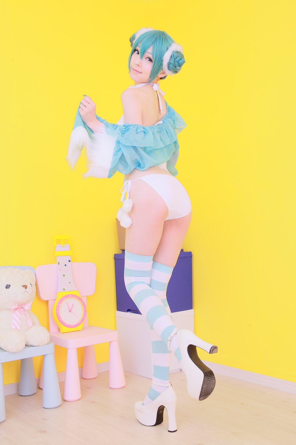 096