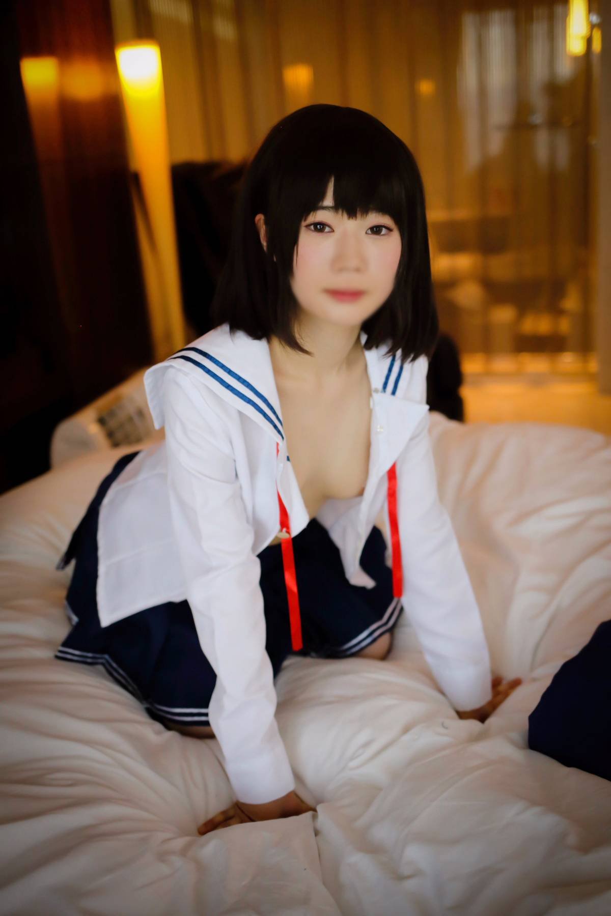 043