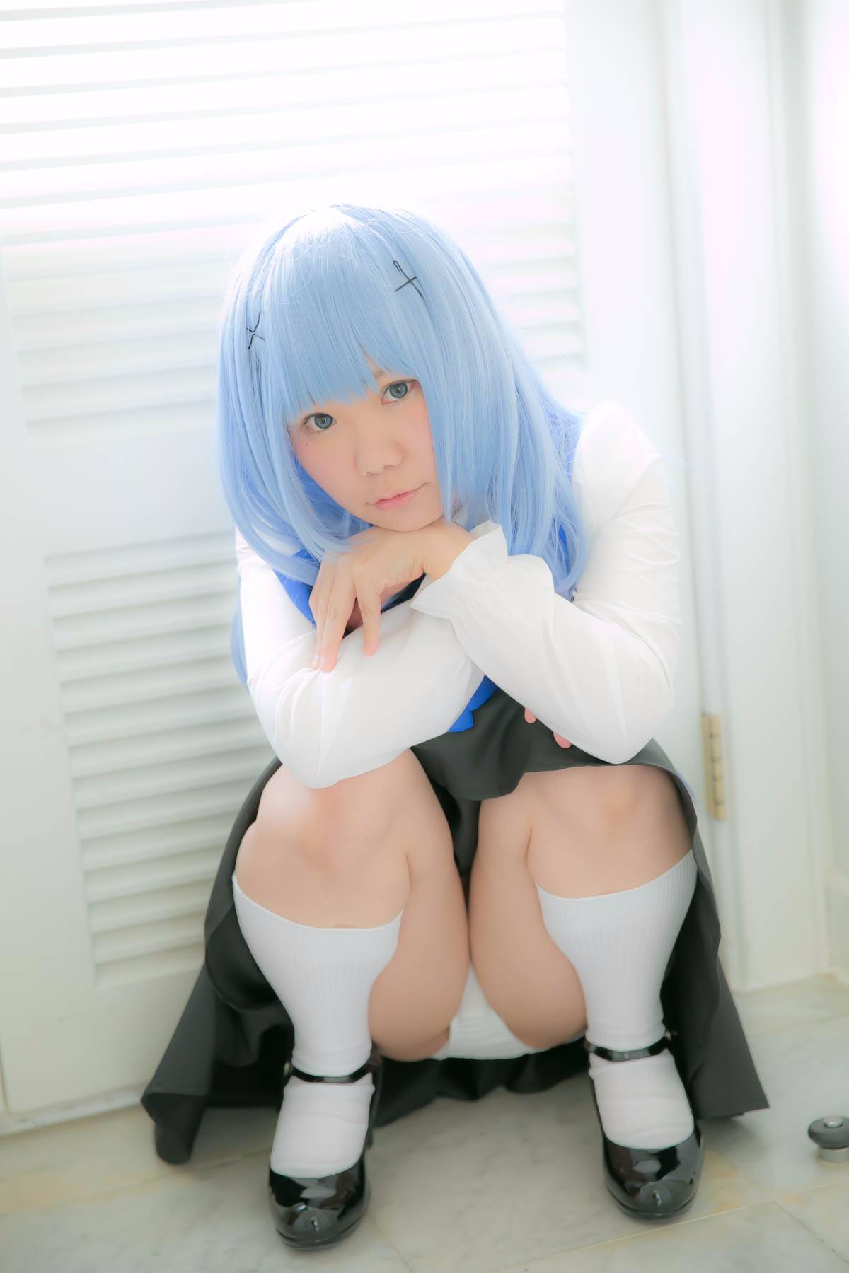 053