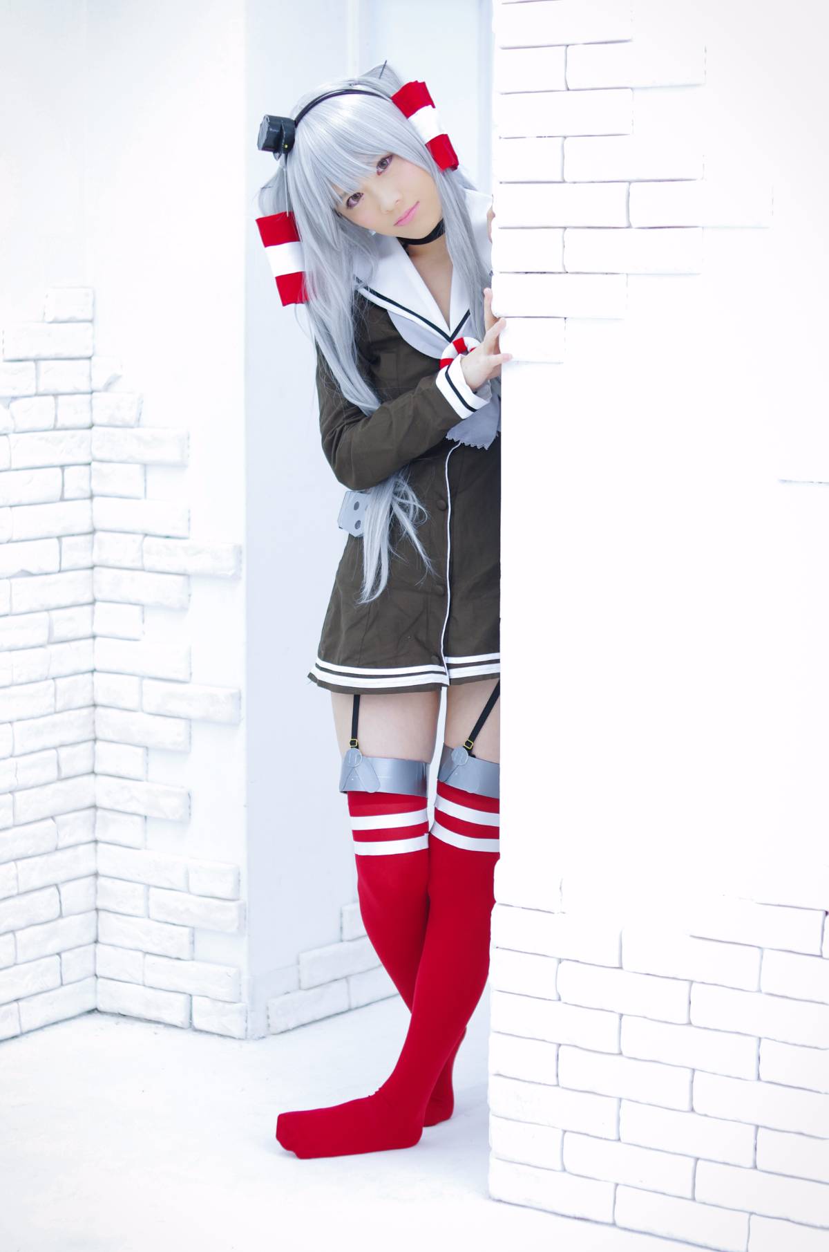 032