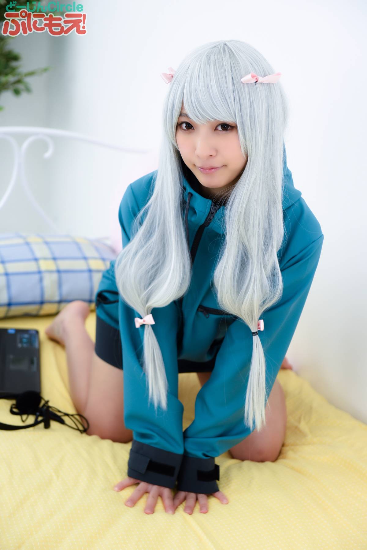 032