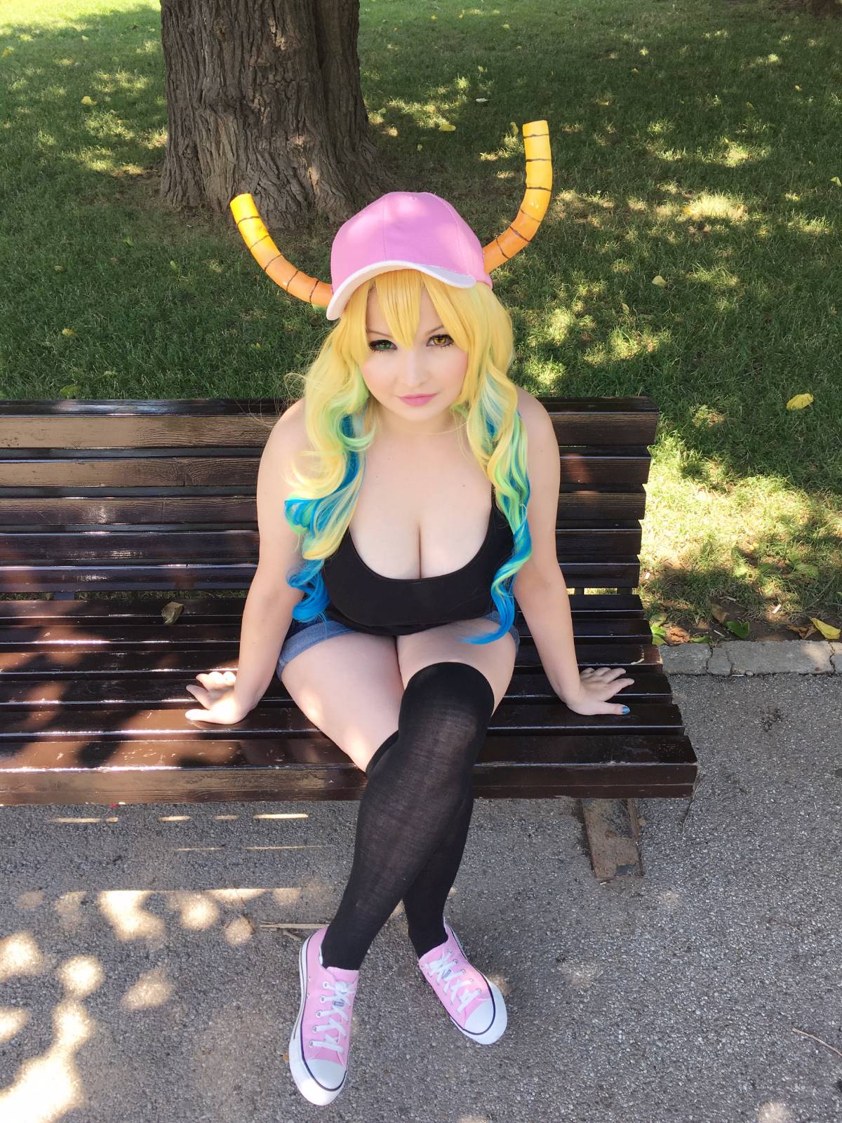 025