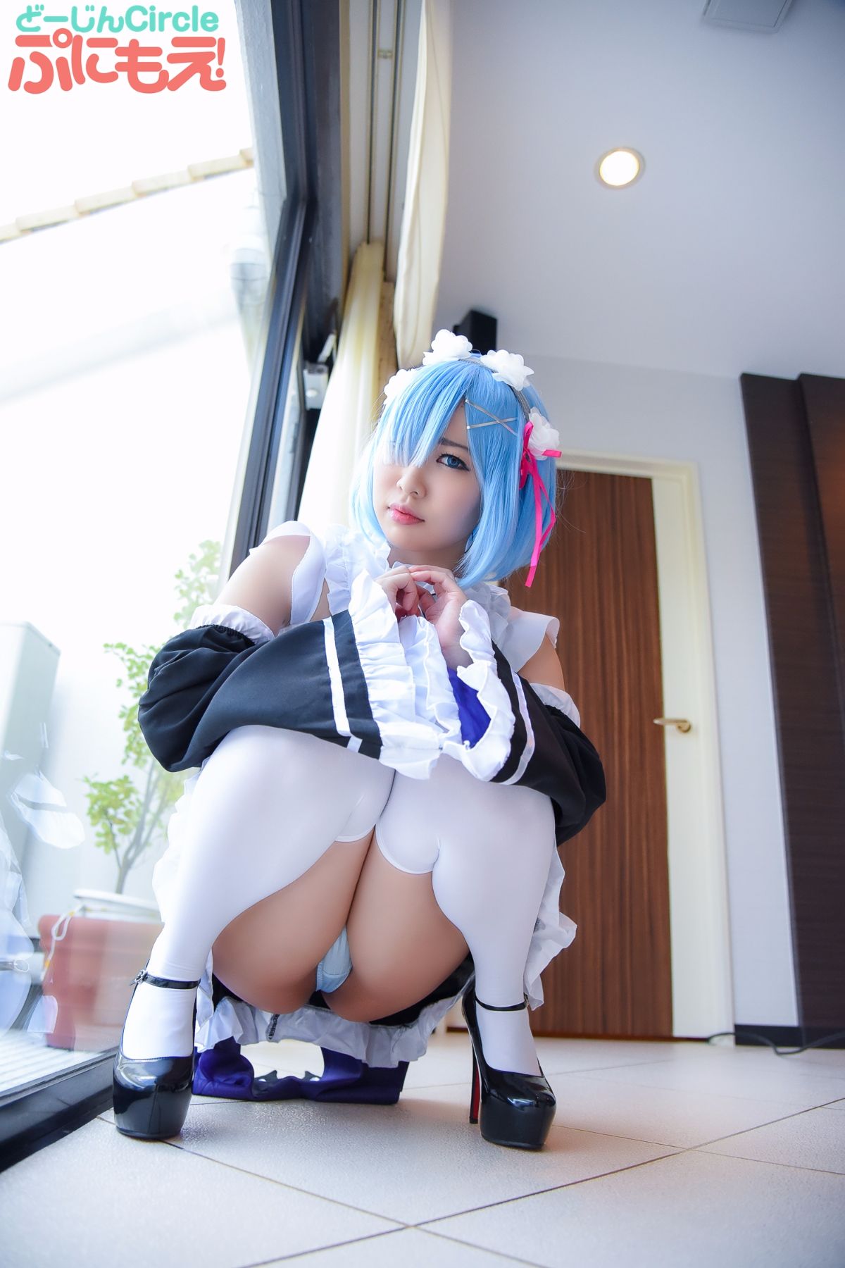 048