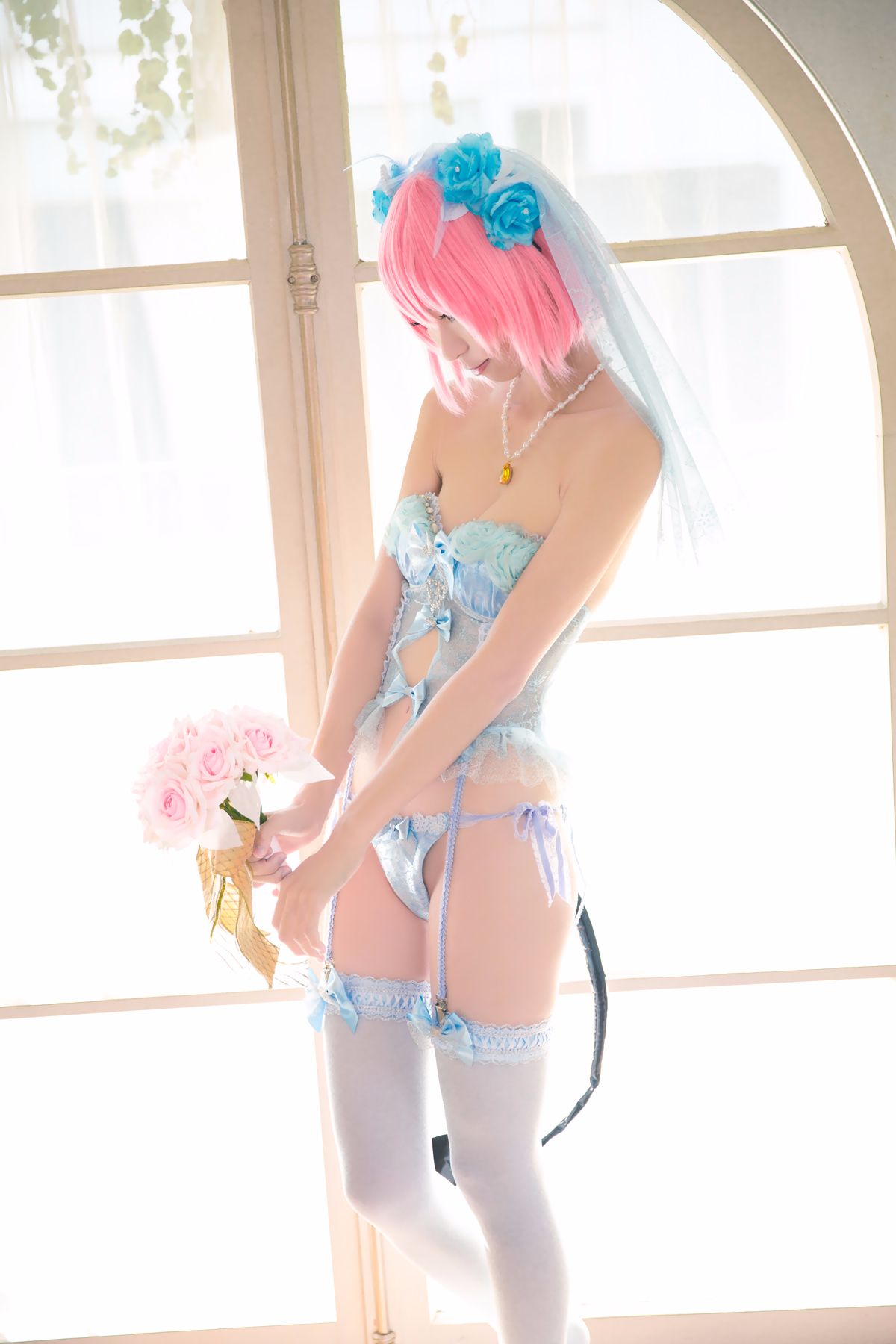 025