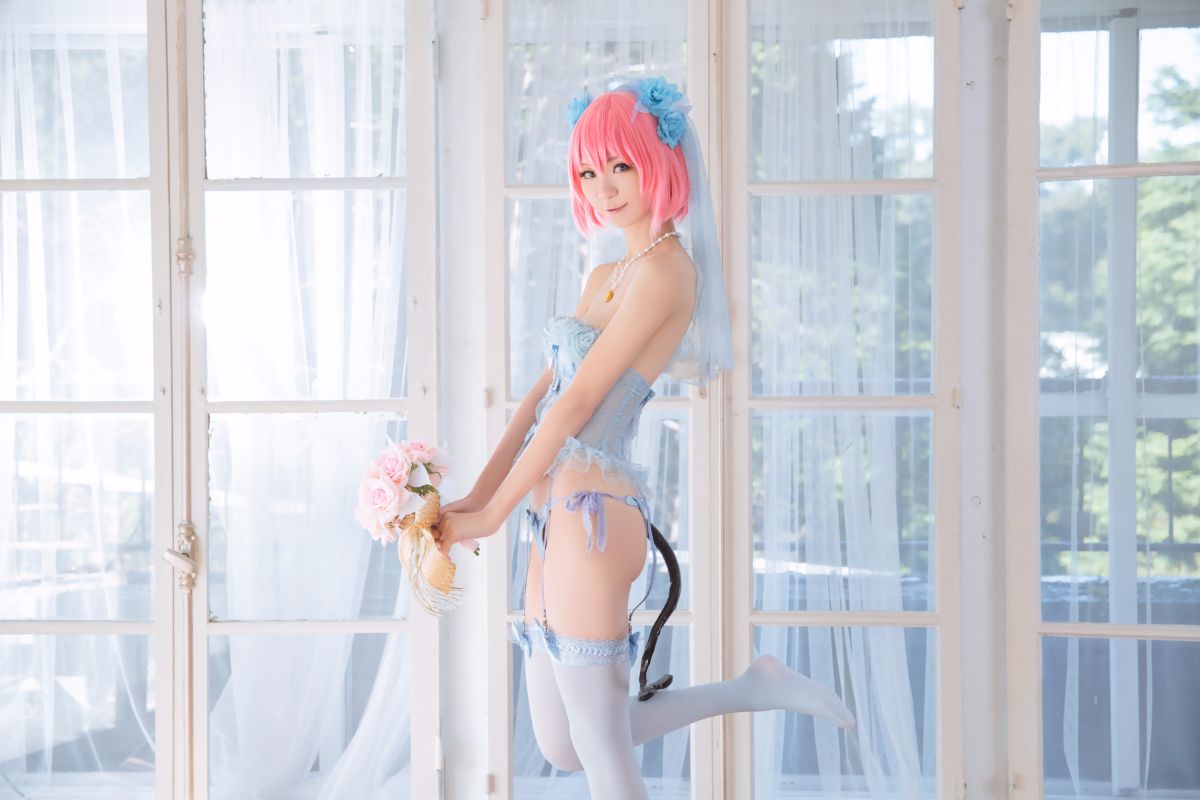 032