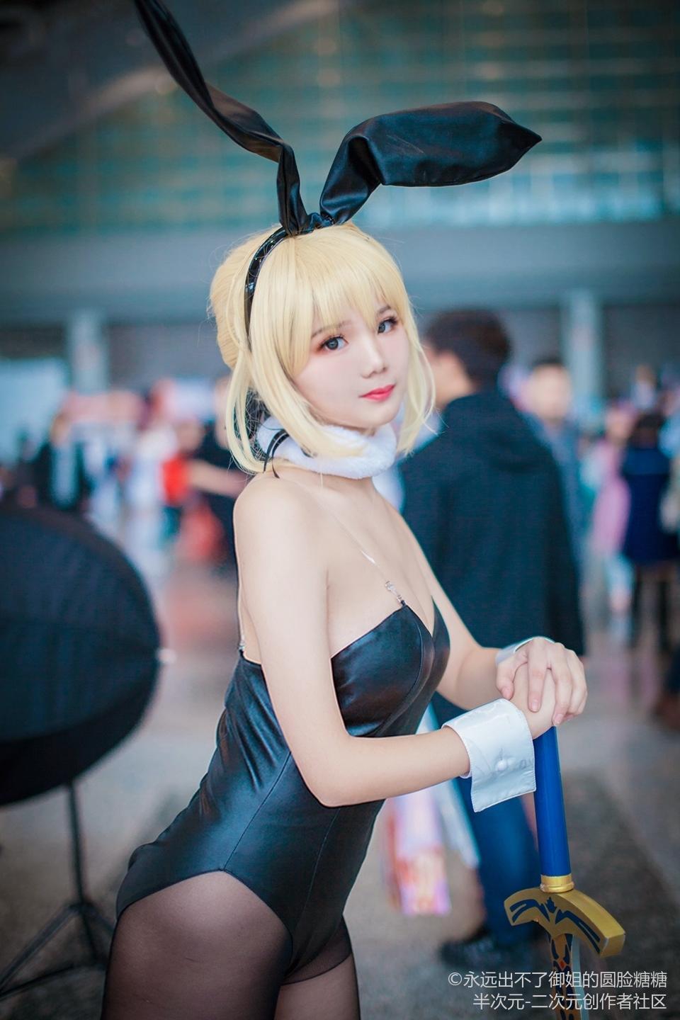 saber同人兔女郎2 (2)