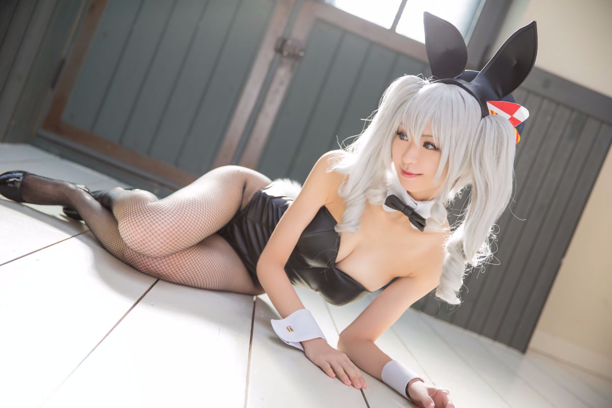 B032