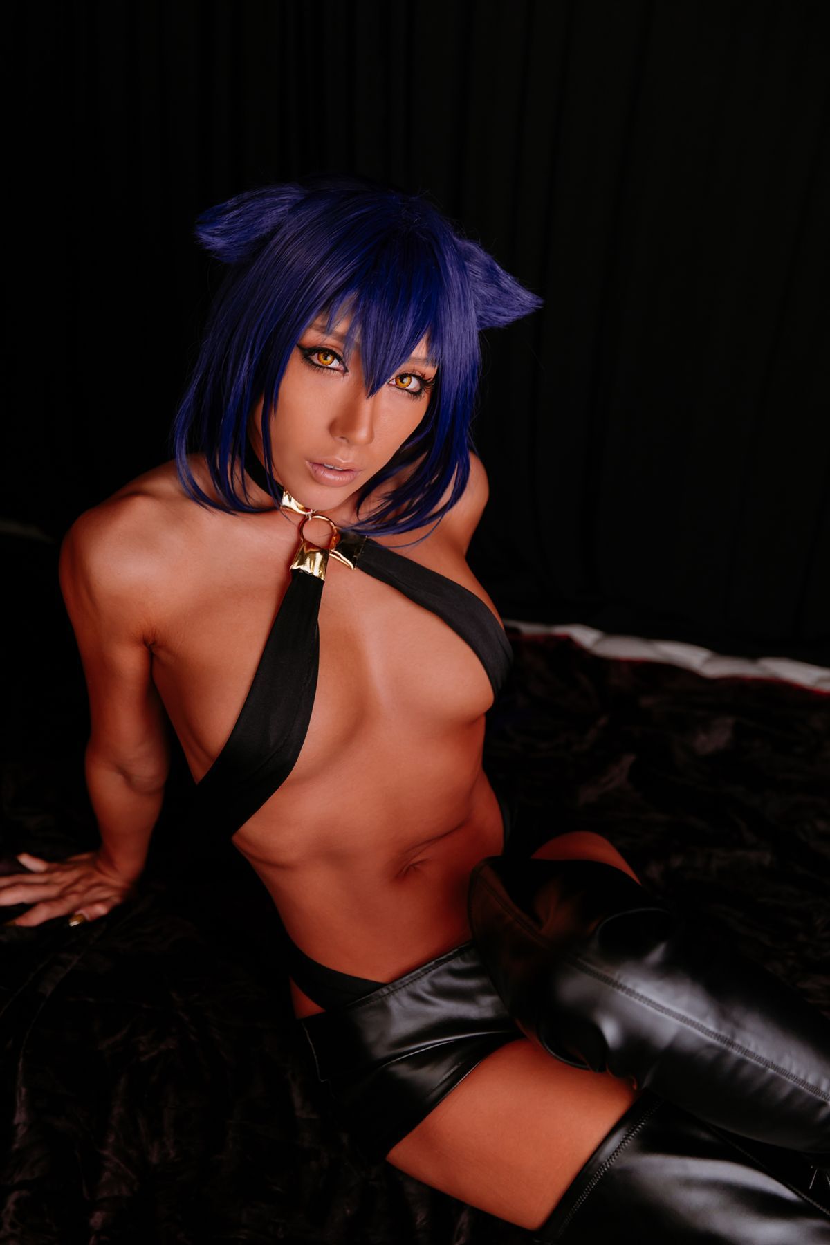 032