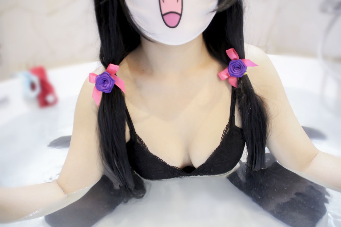 045