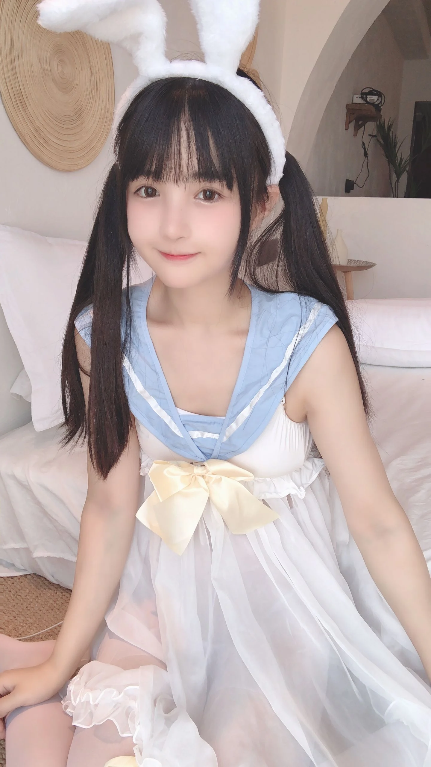 (2)