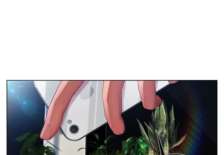 2352