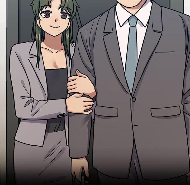 3562