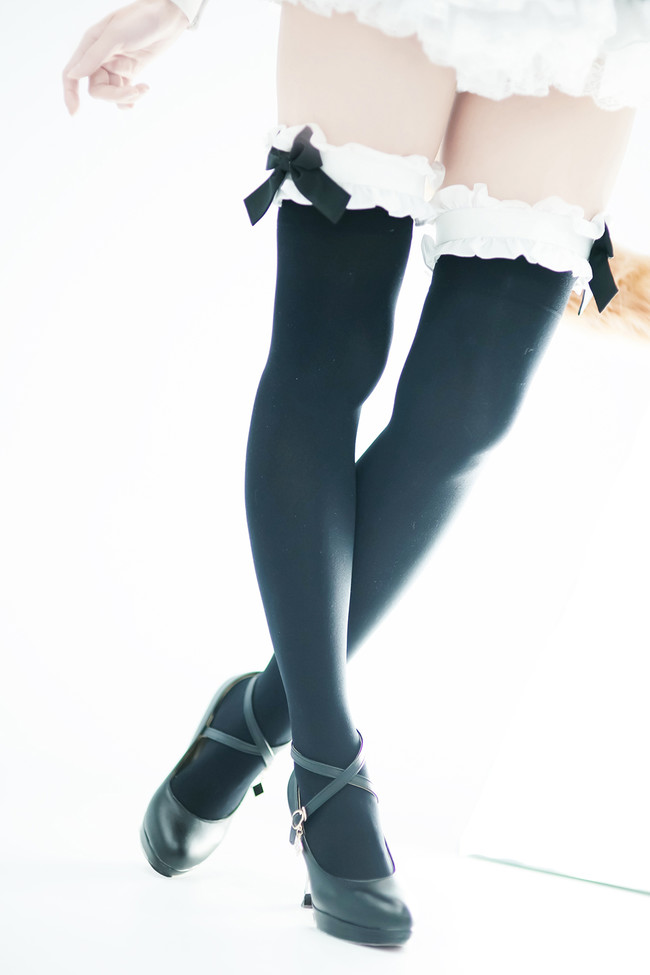 TamamonoMae-Maid-Cosplay-by-Elye-10