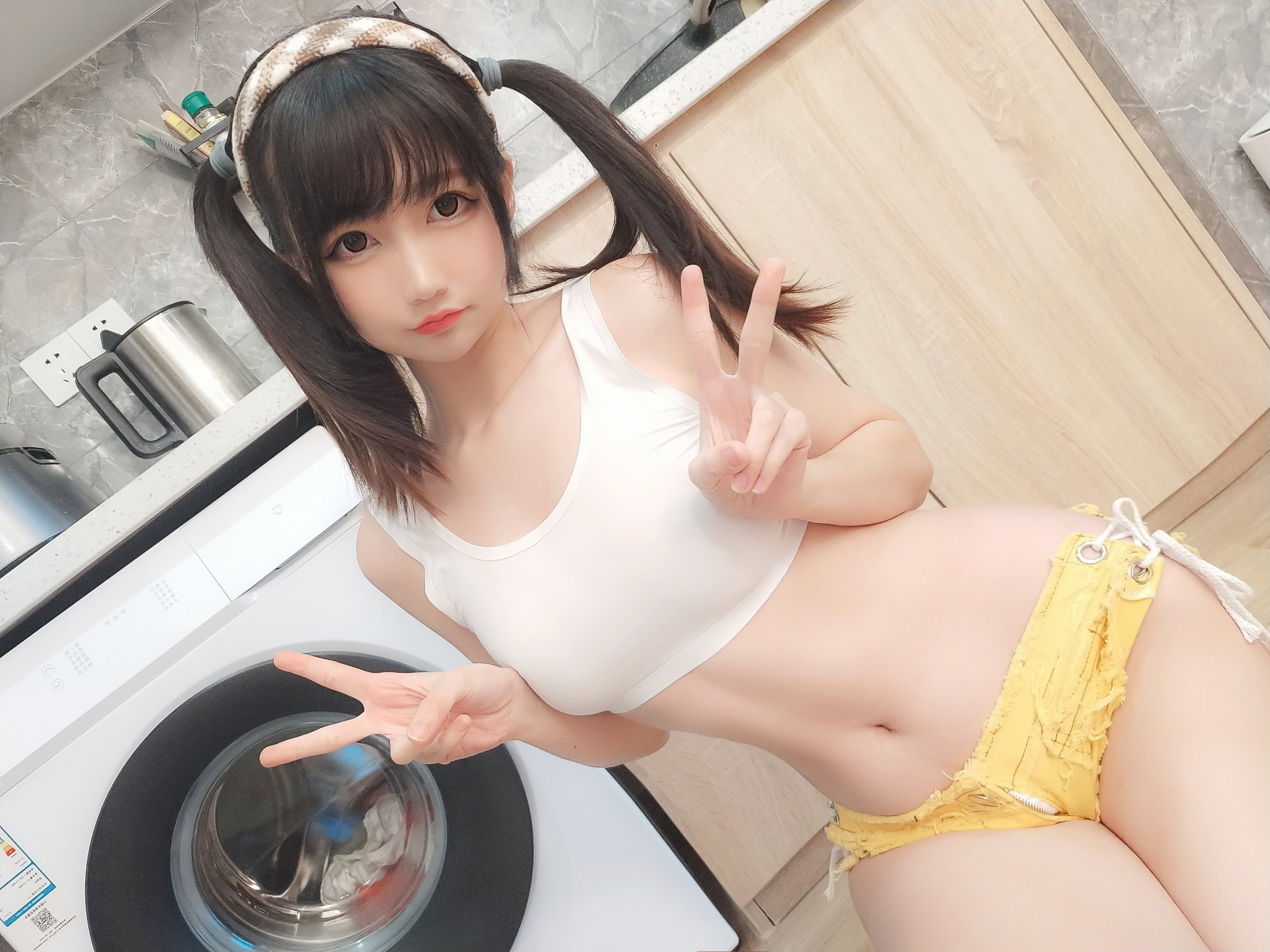 00