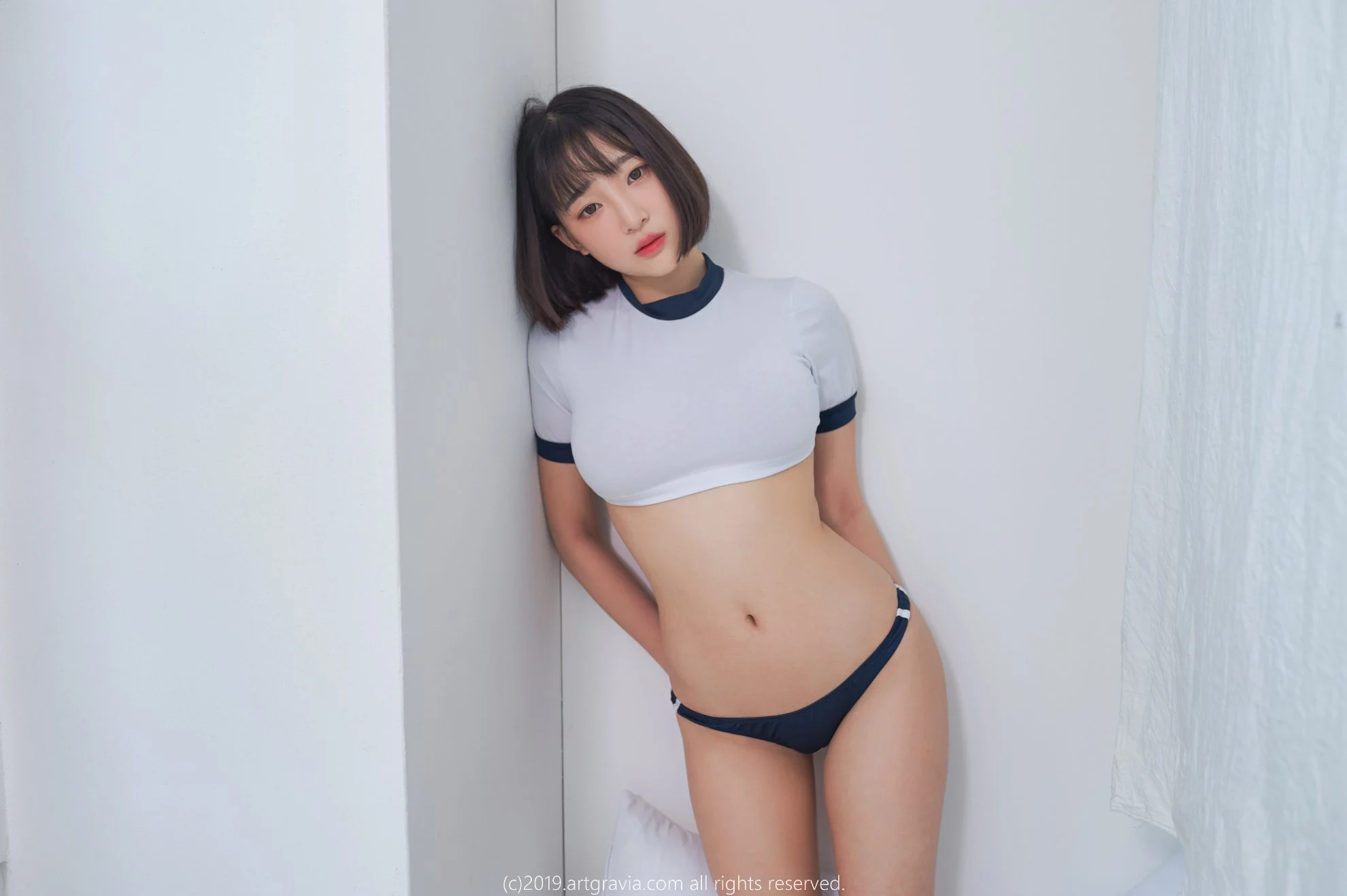 0049