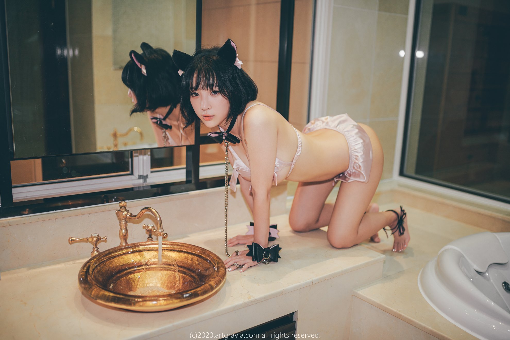 Inkyung_ArtGravia 2020-02-14 vol.142_074