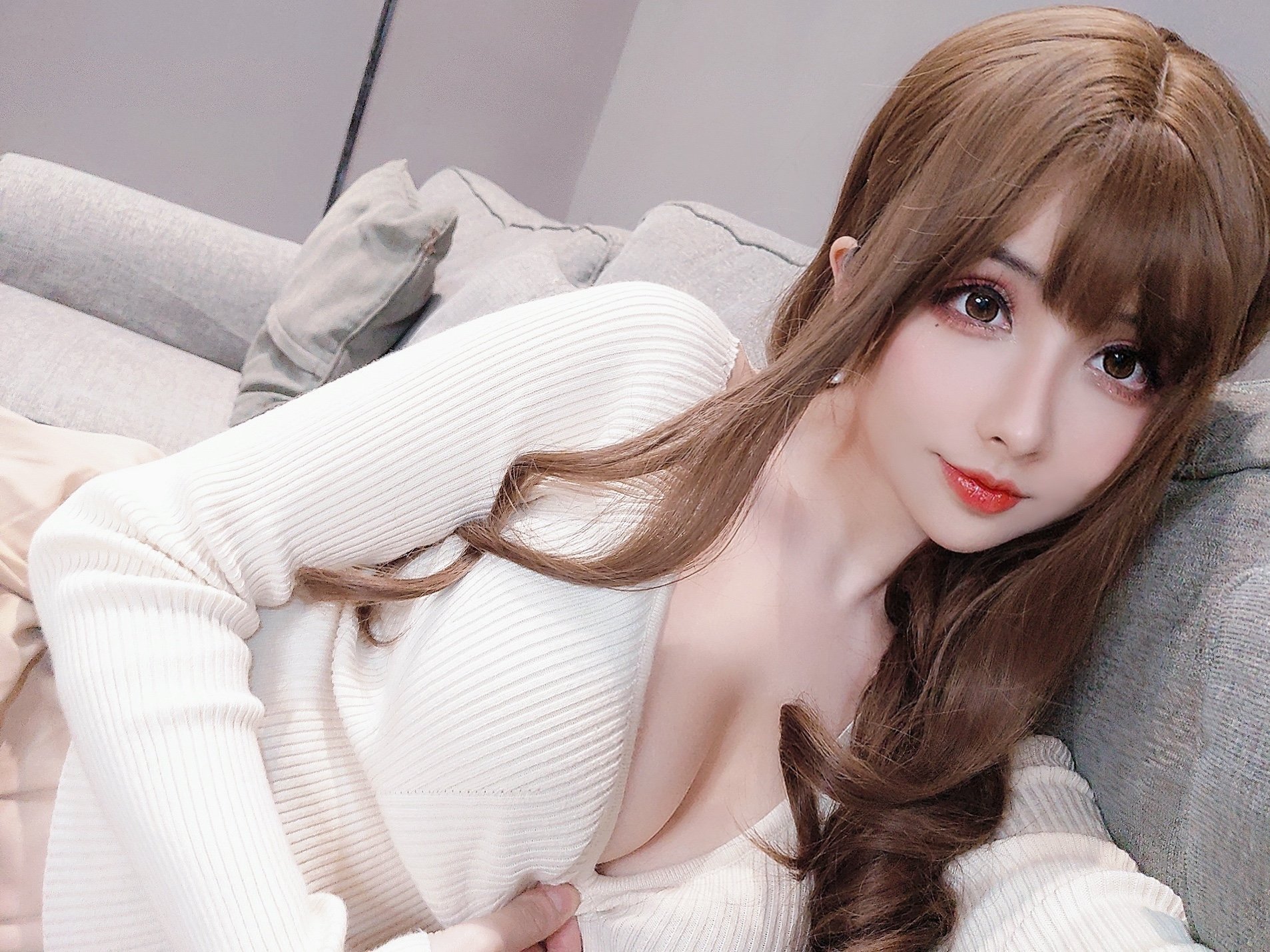 002