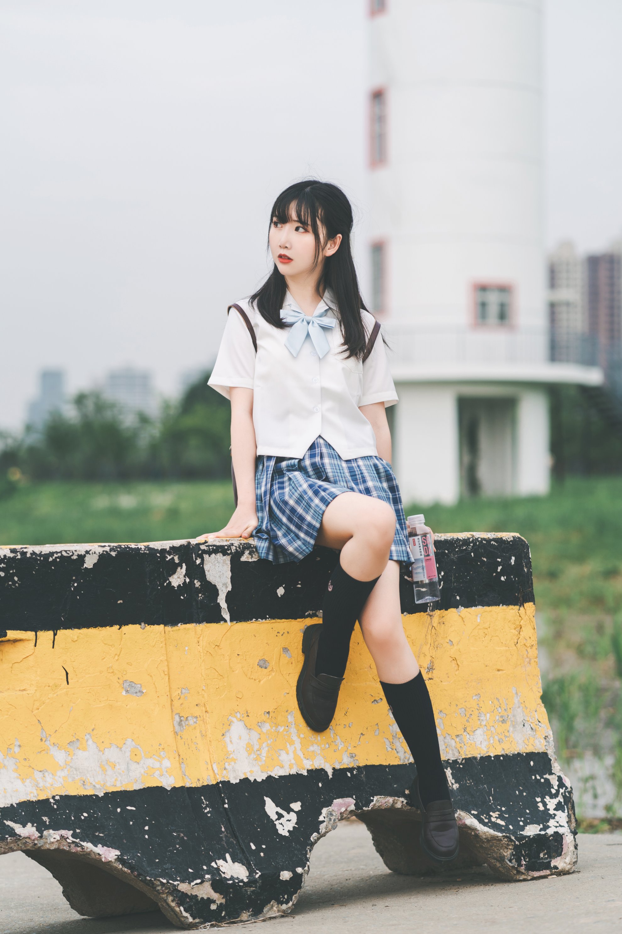 04