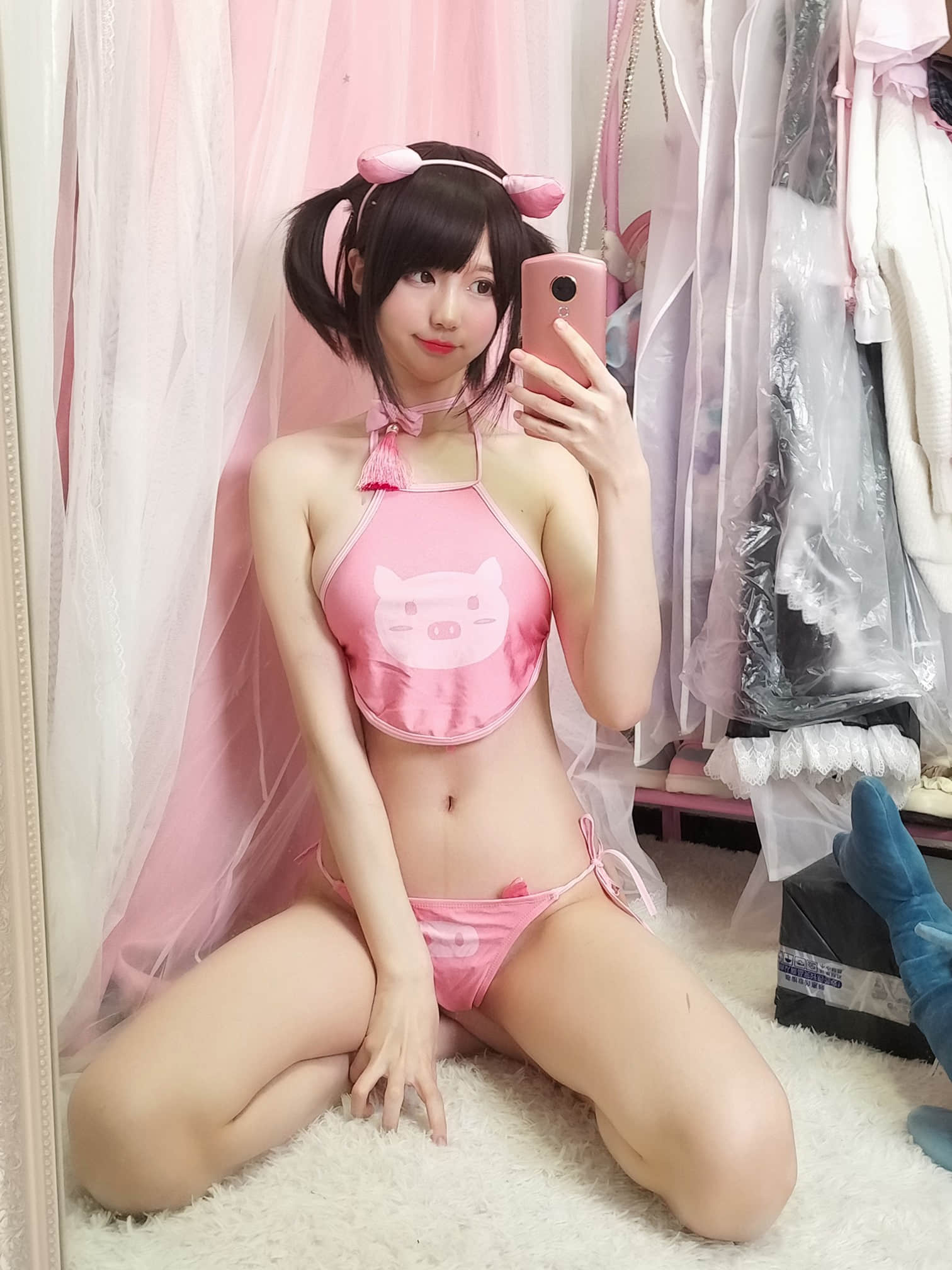 (28)