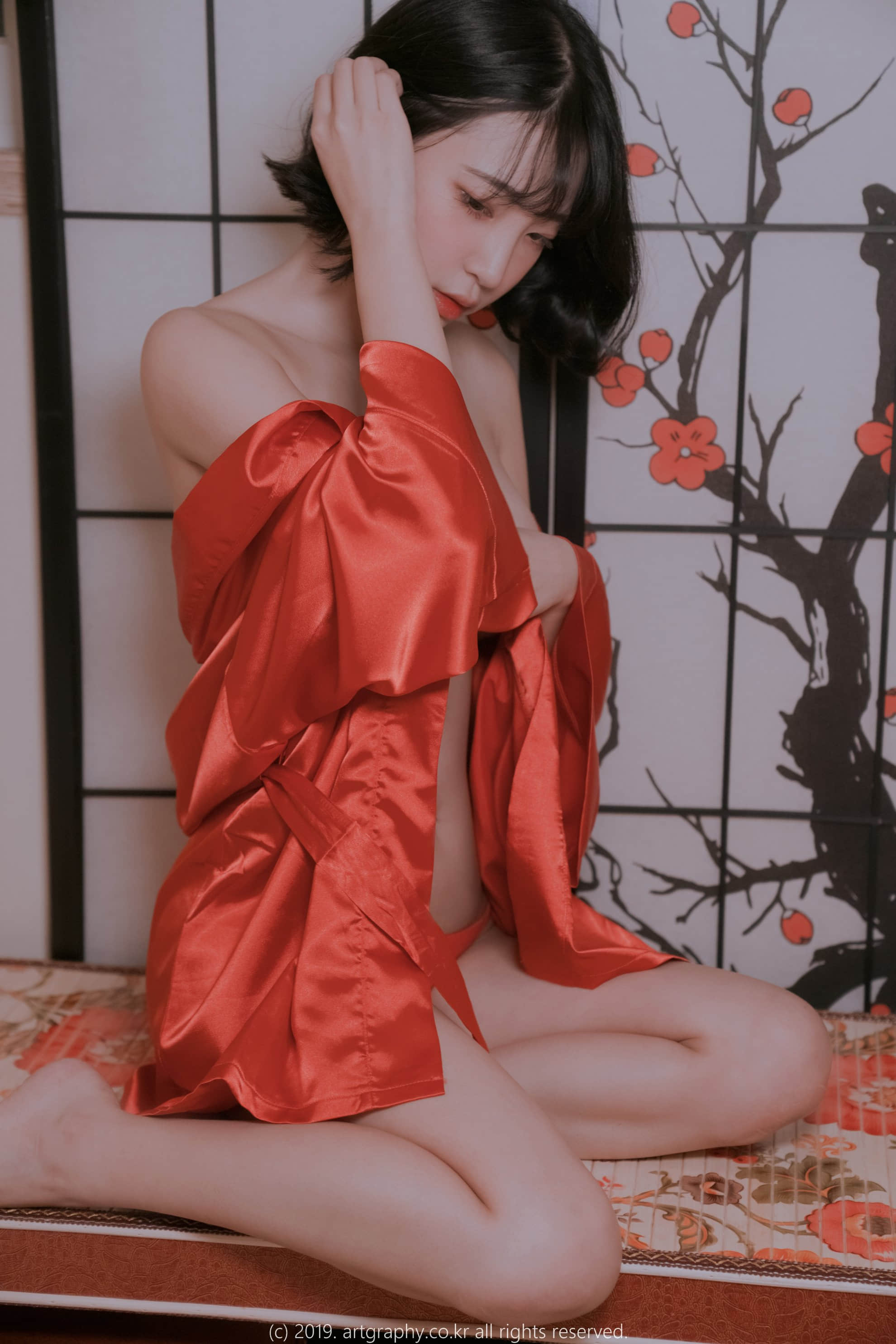 43_Inkyung_ArtGravia_2019_03_31_vol.069_043