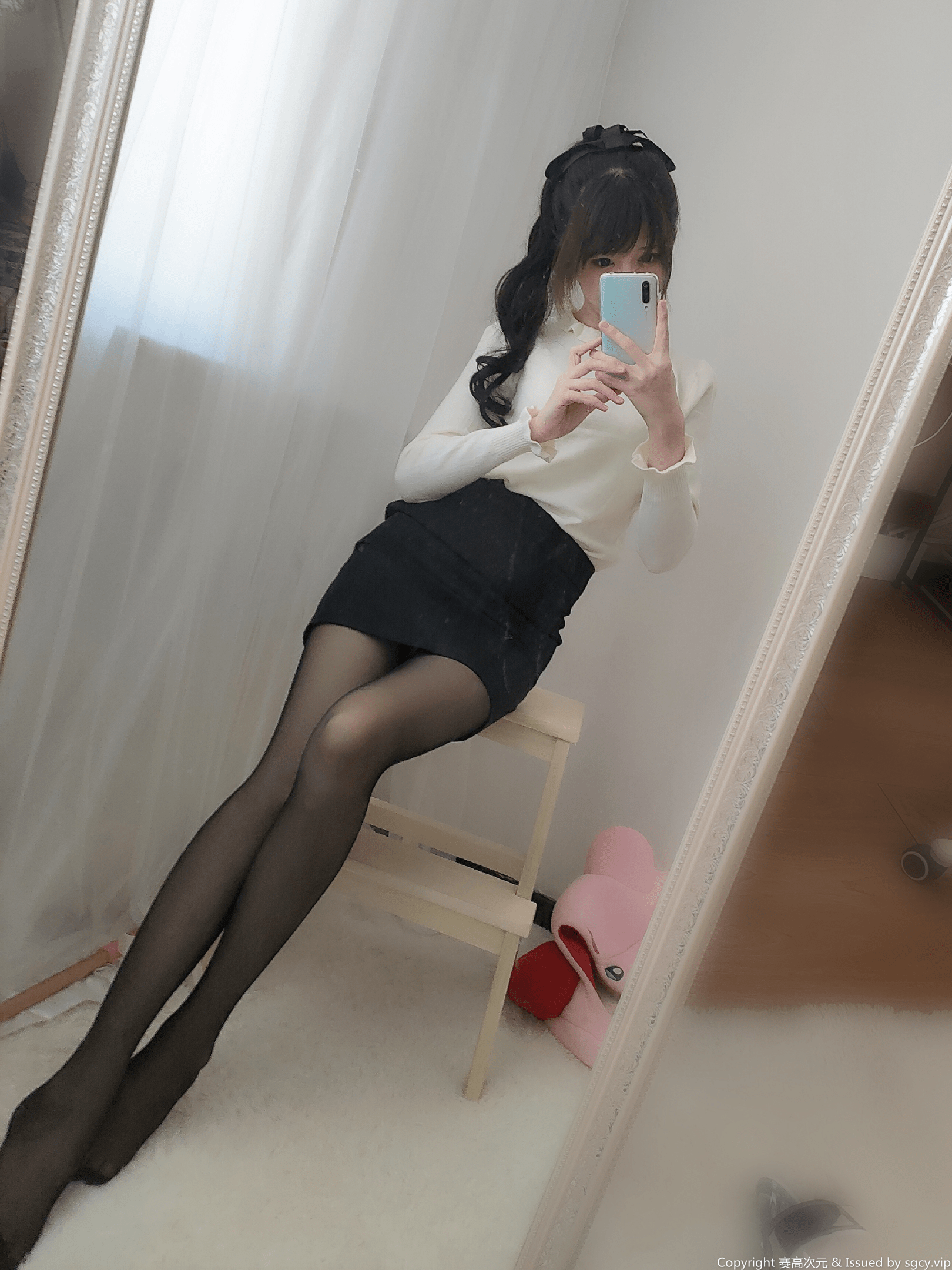(09)