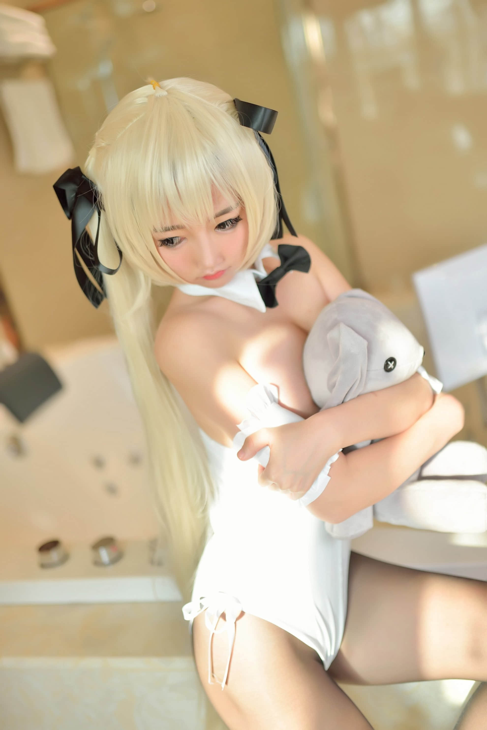(2)