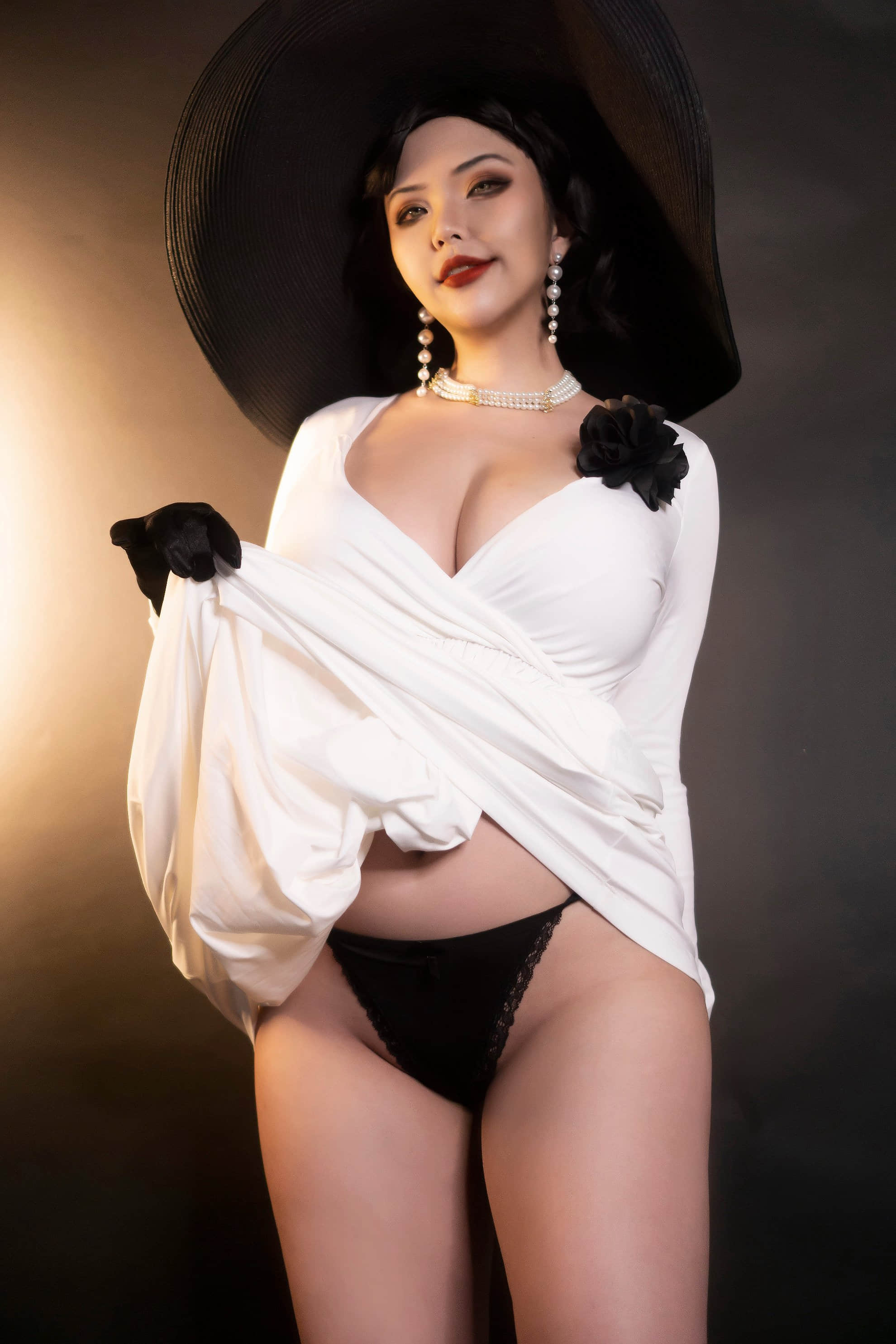 Hana Bunny - Lady Dimitrescu (2)