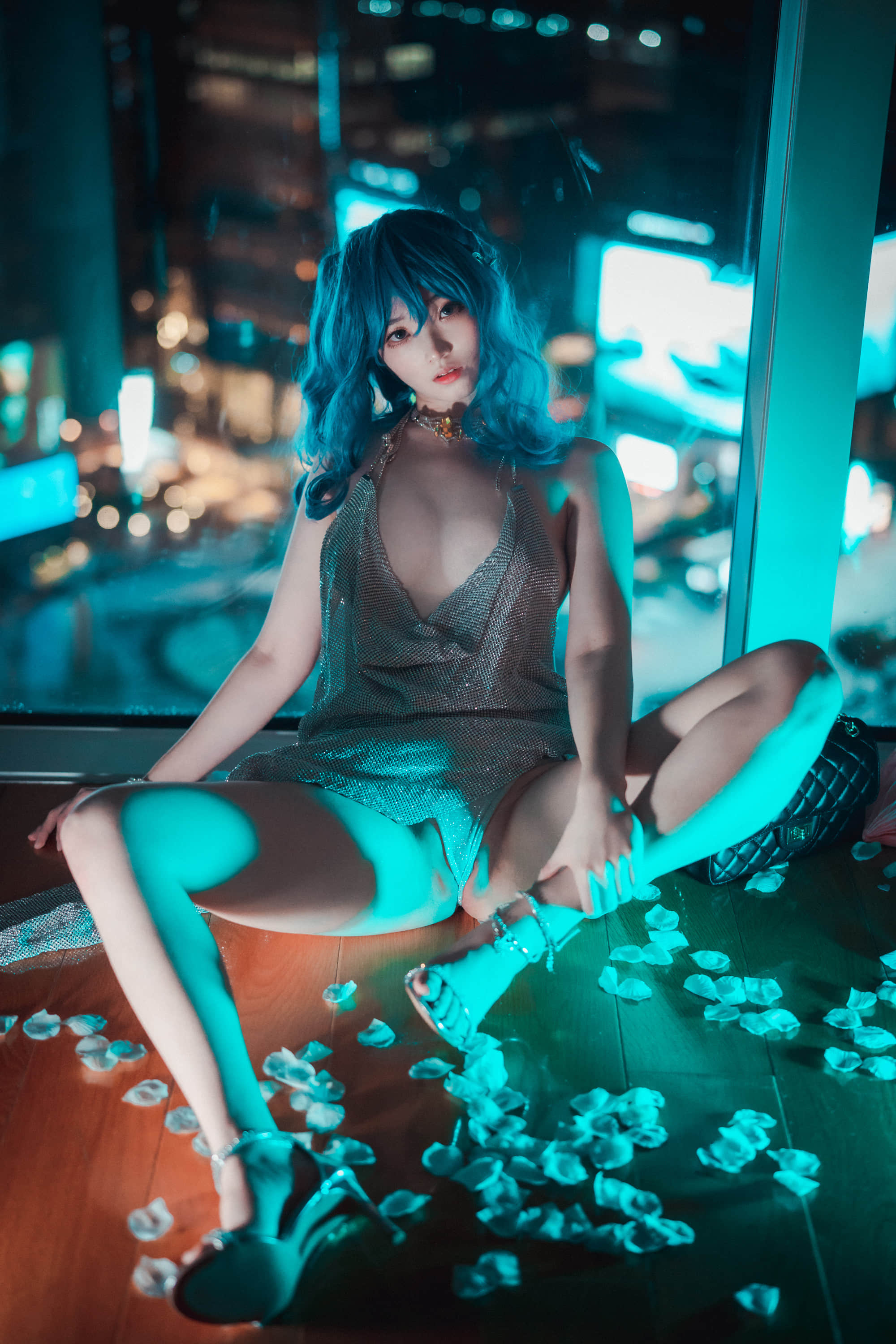 S018