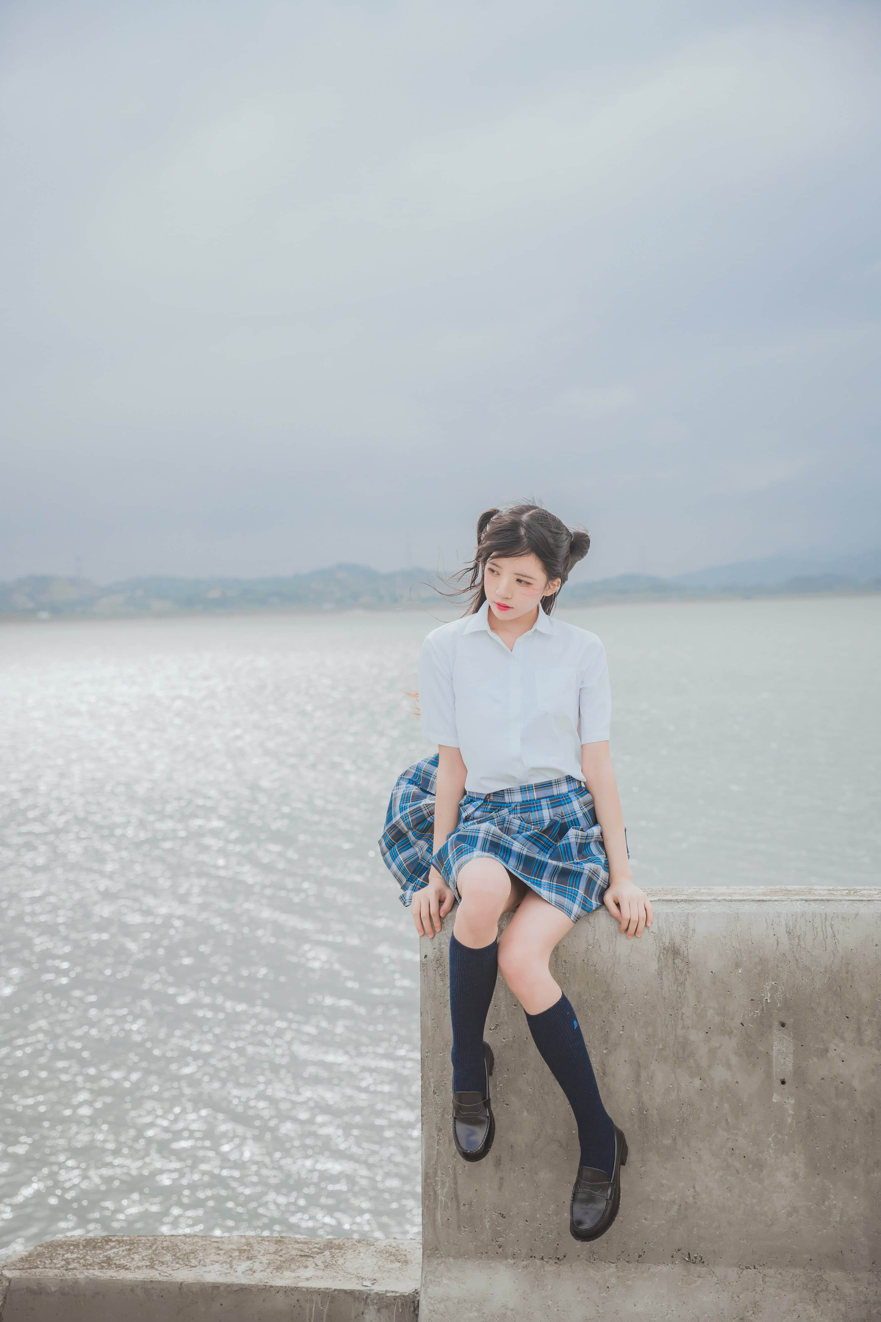 06
