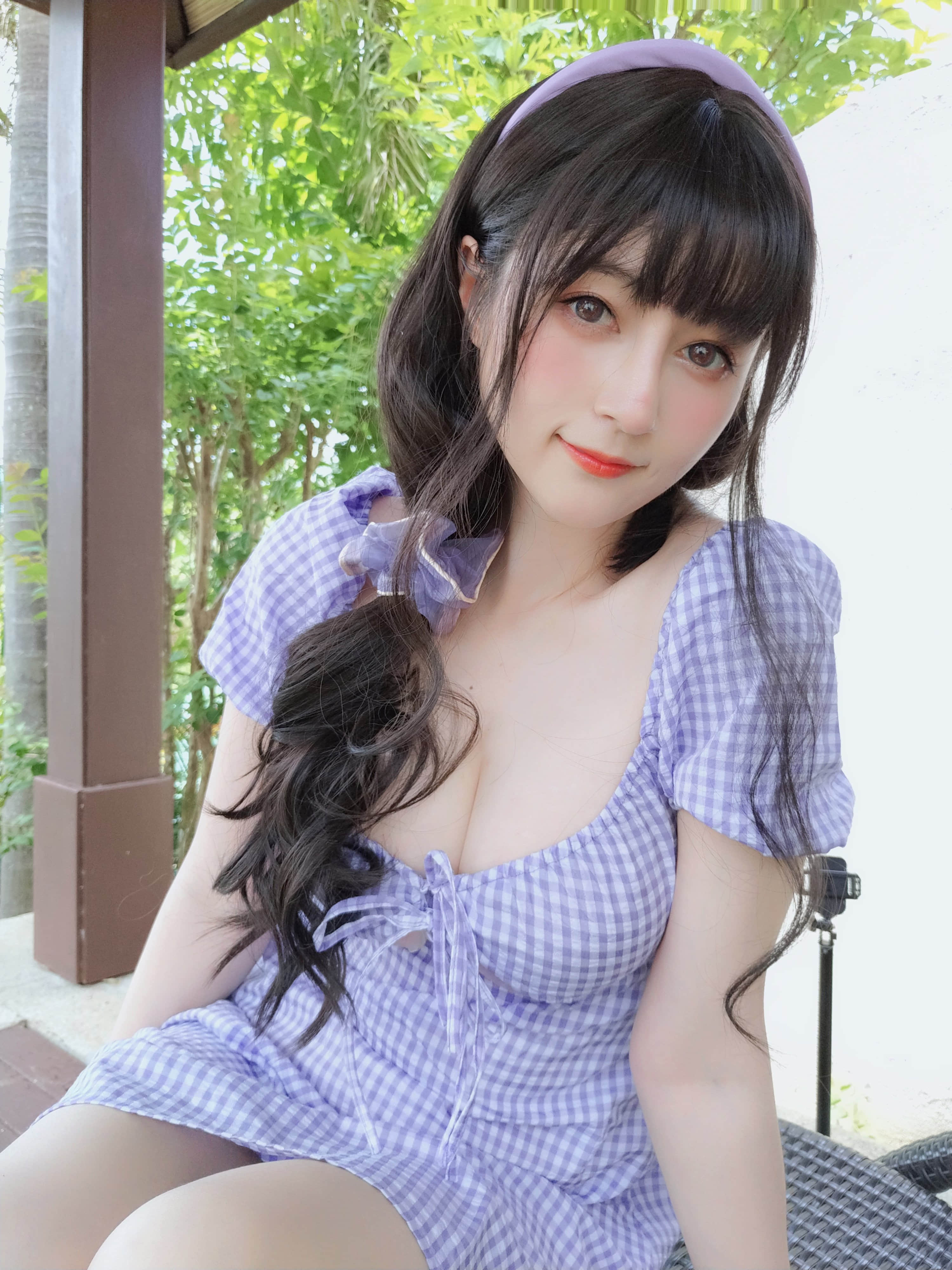 045