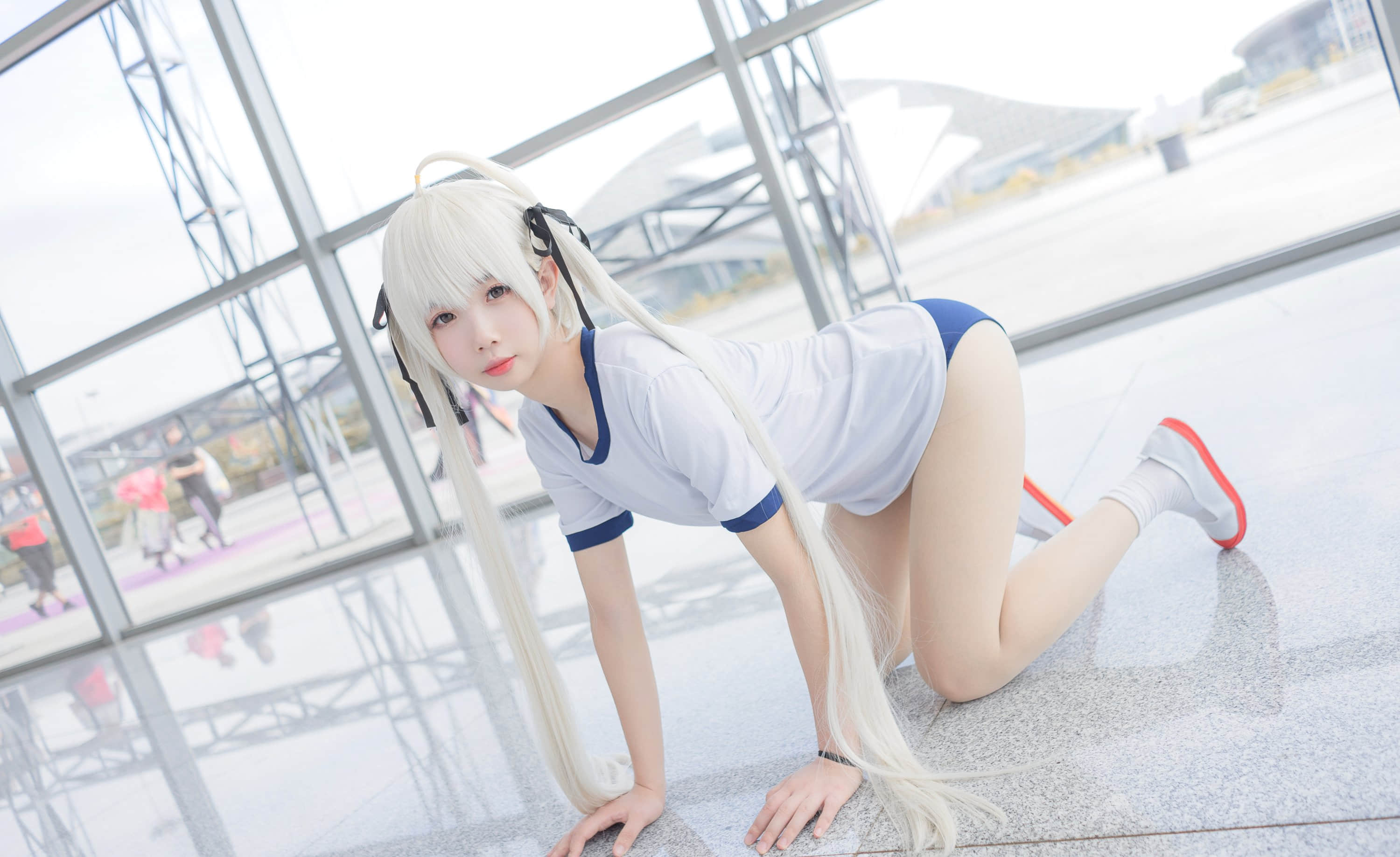 06