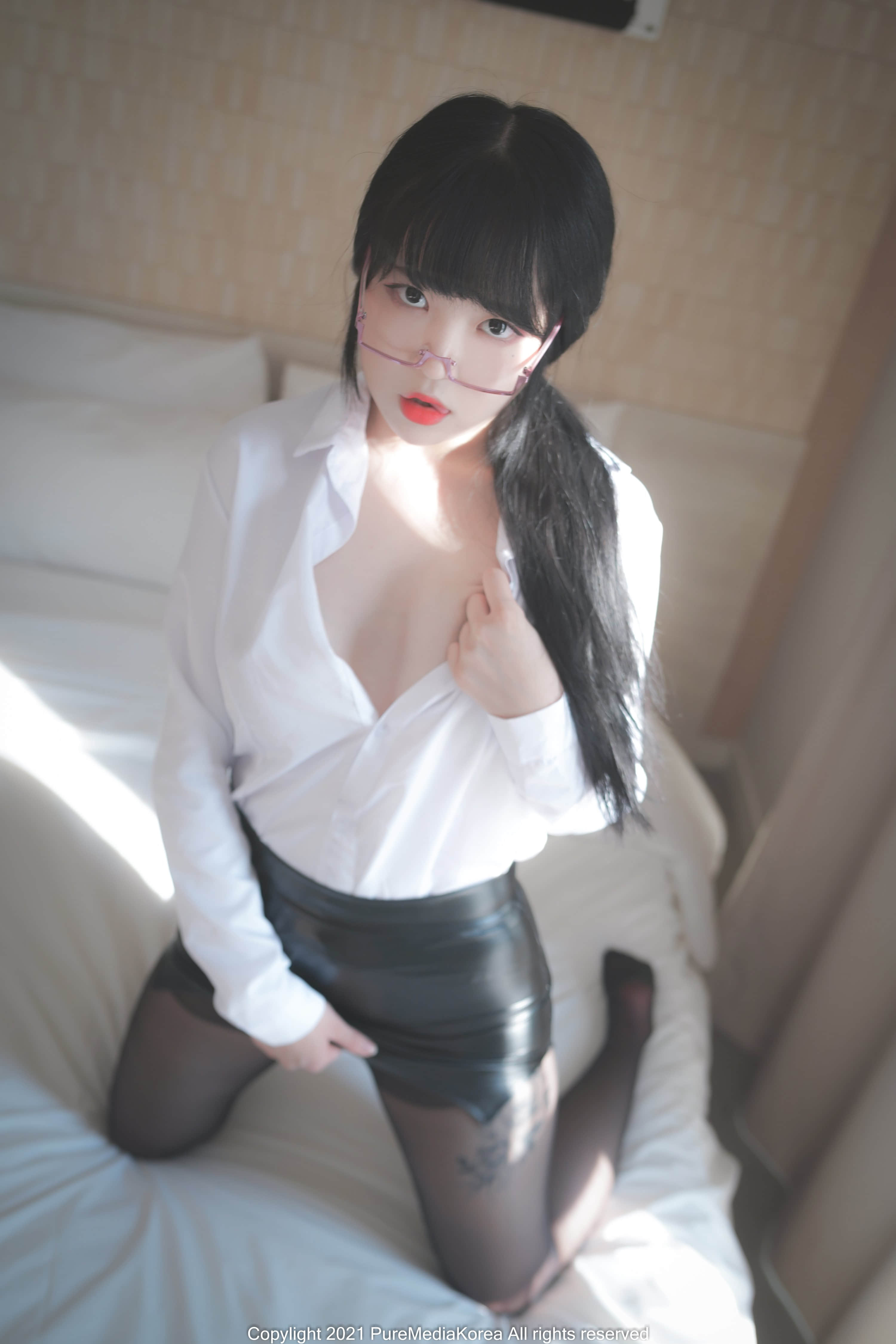 23