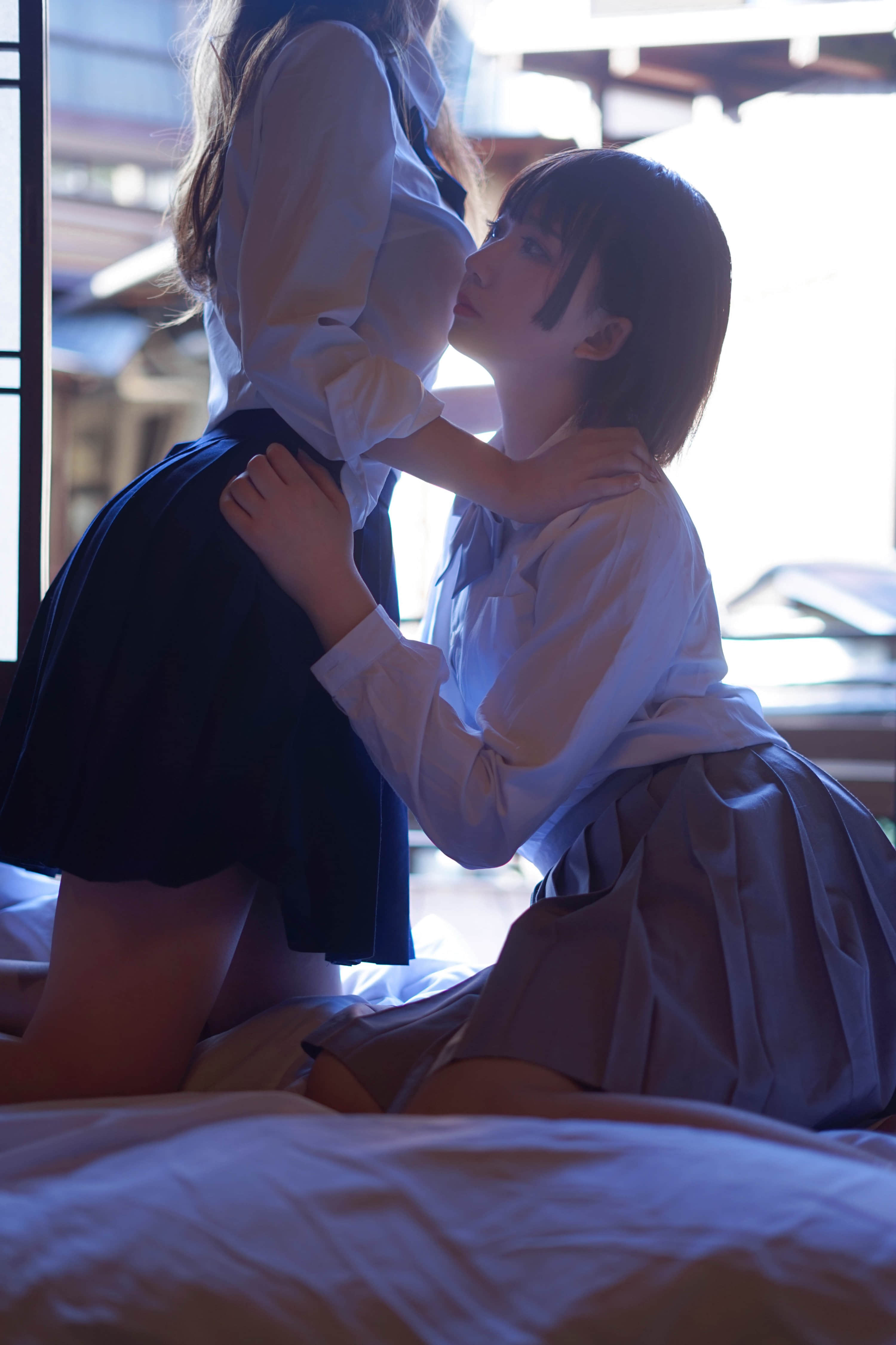33