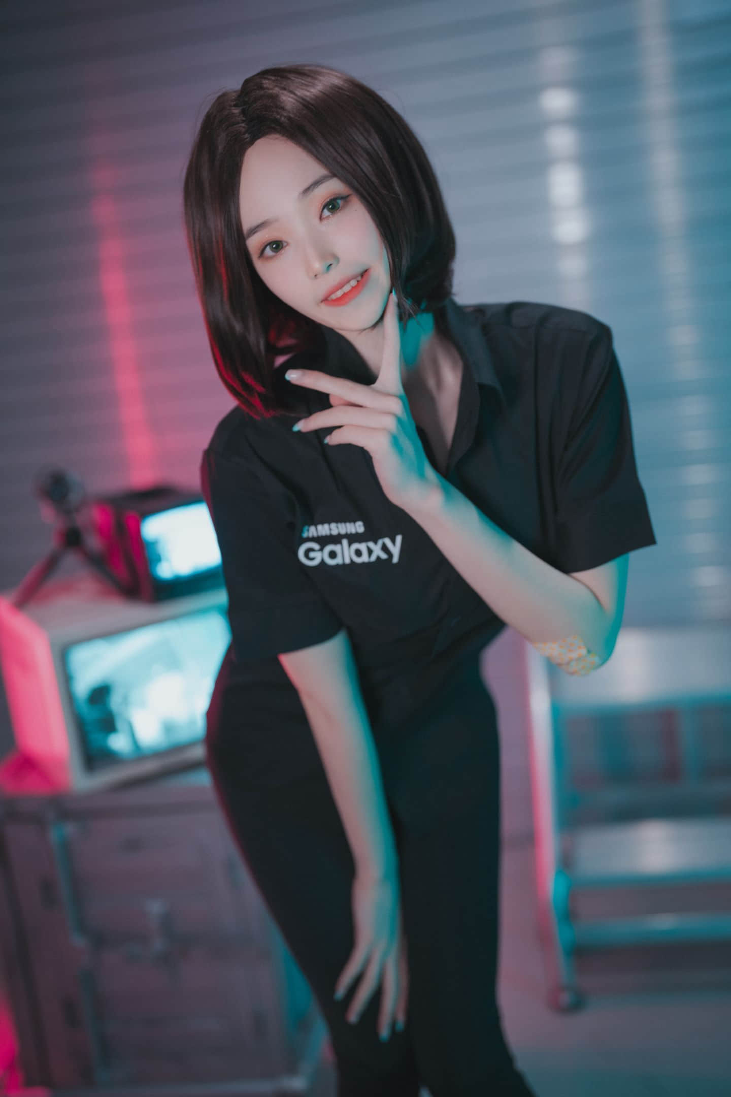 1 (2)