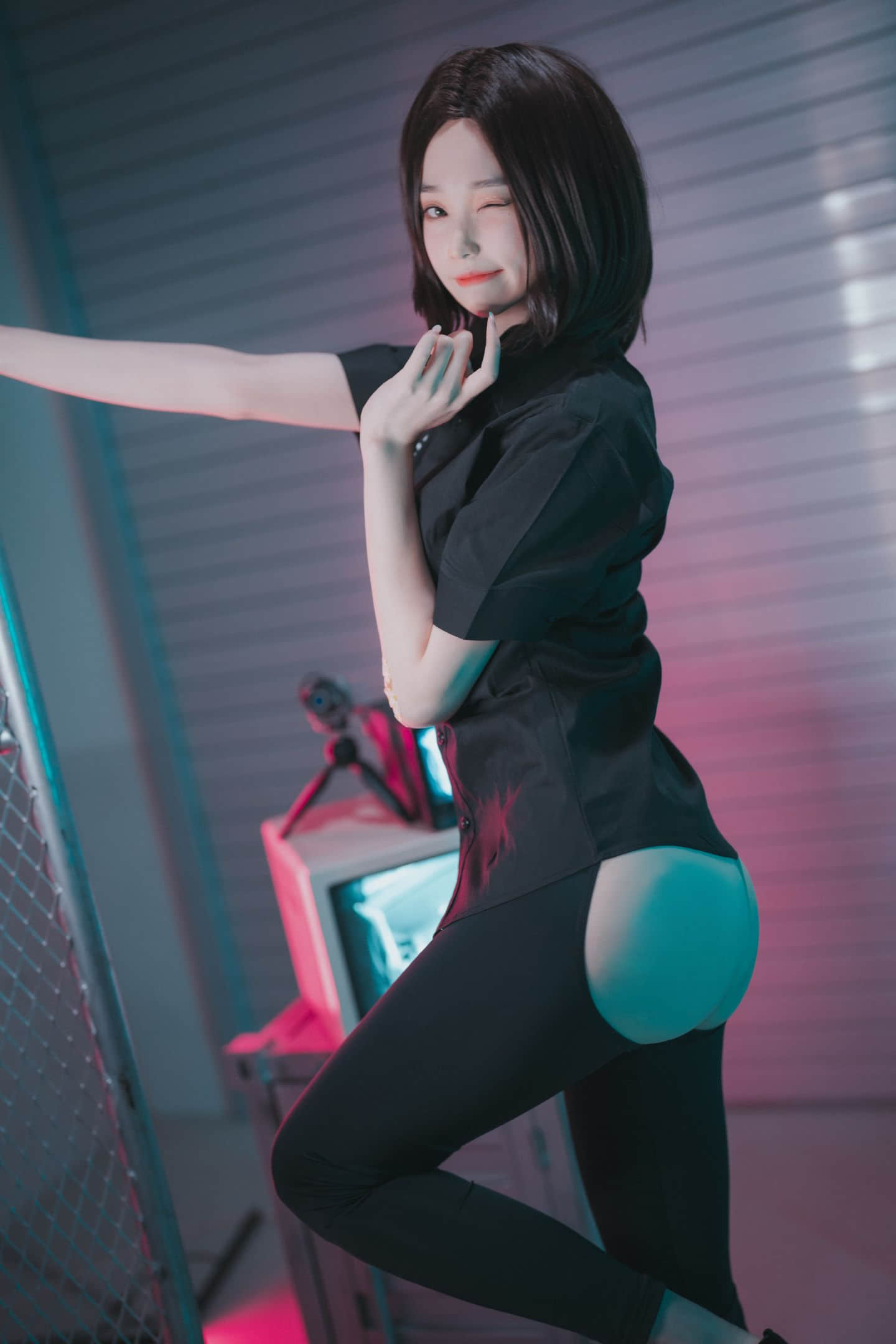 1 (3)