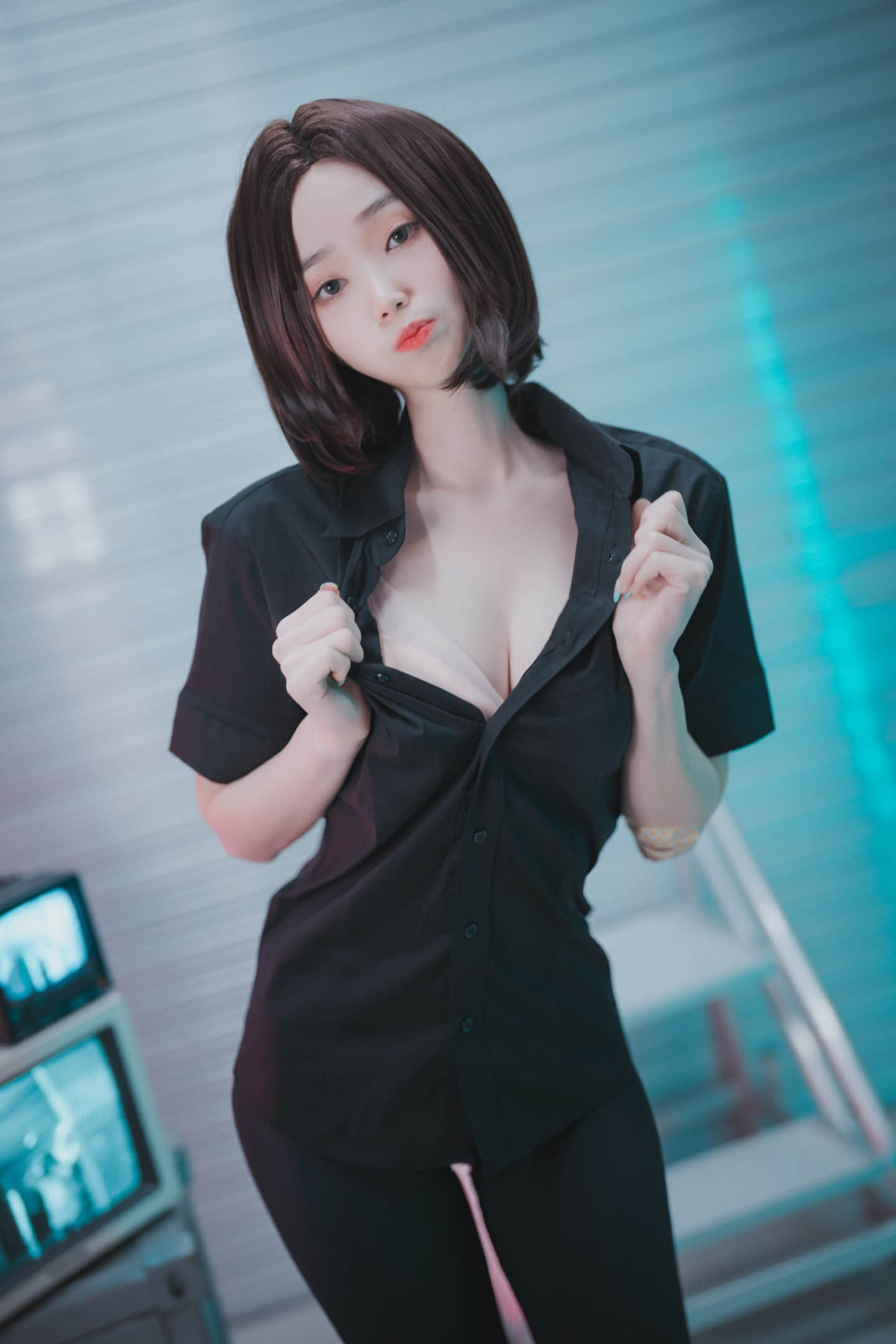 1 (5)