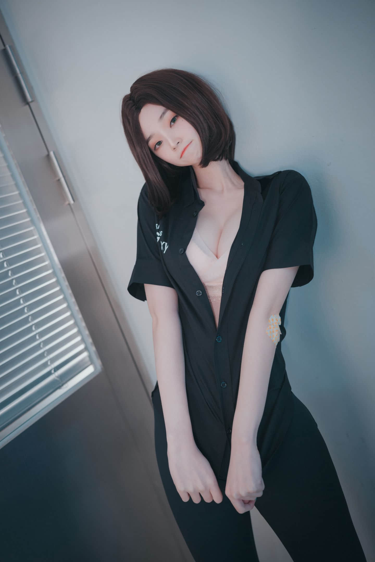 1 (26)