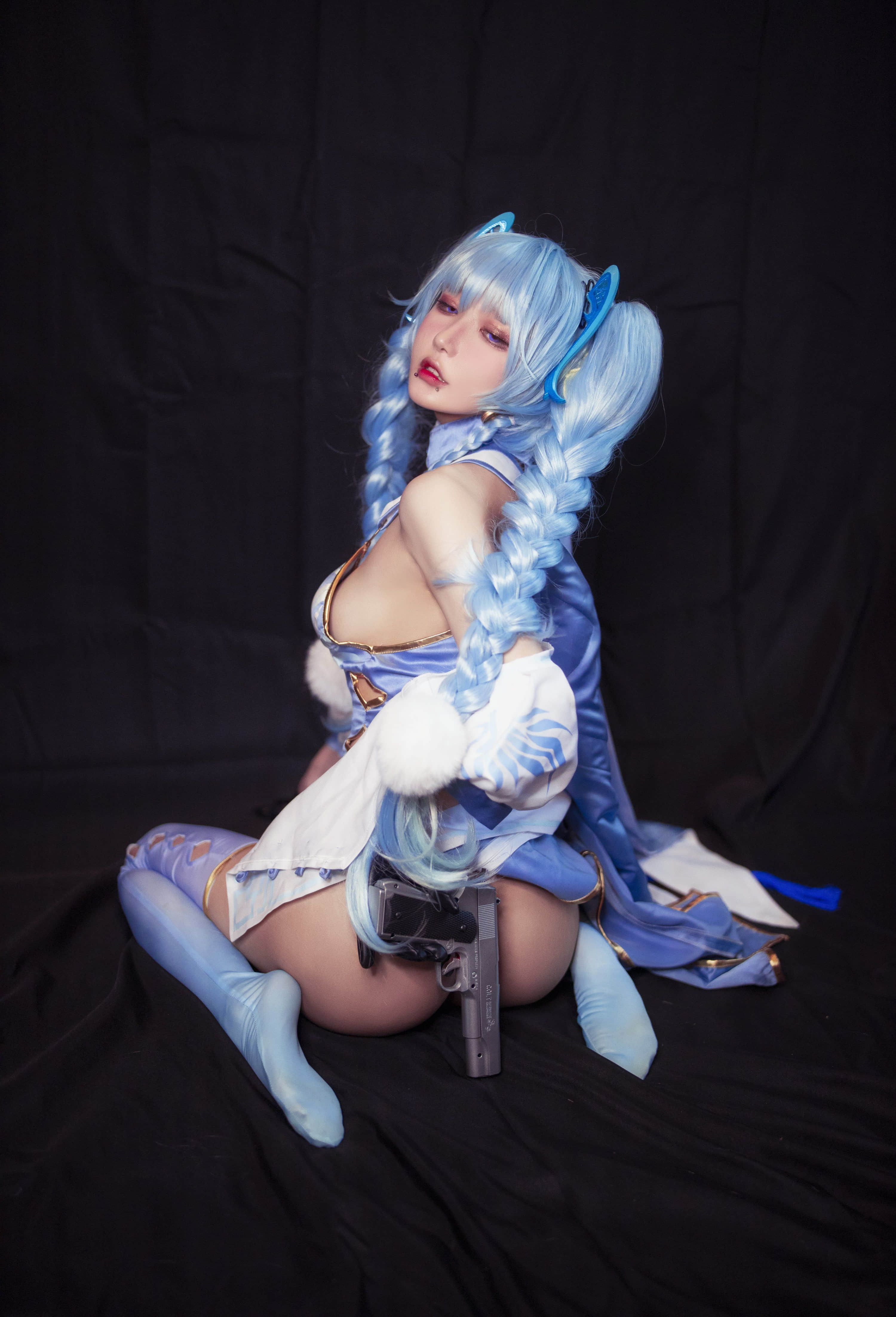 09