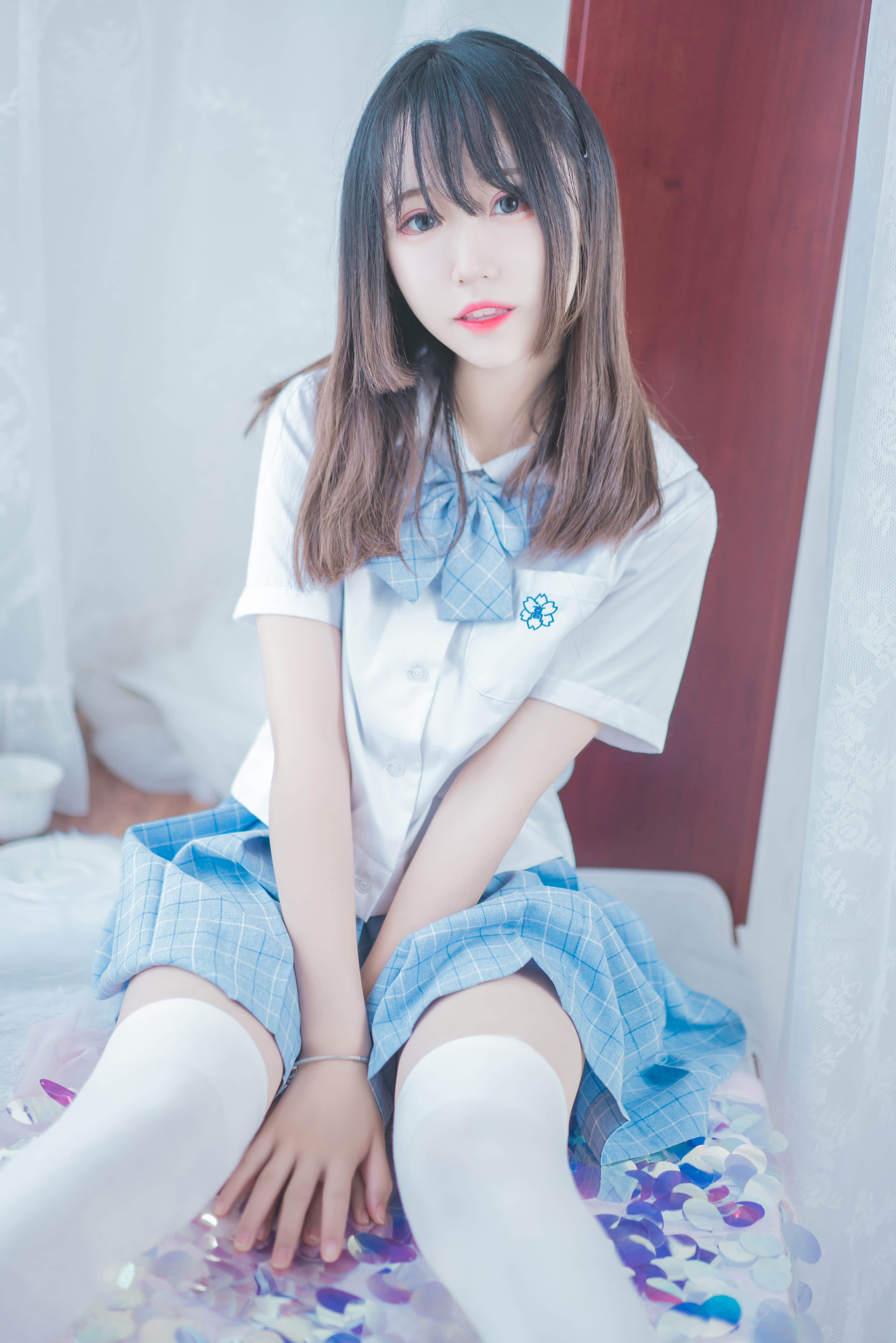 06
