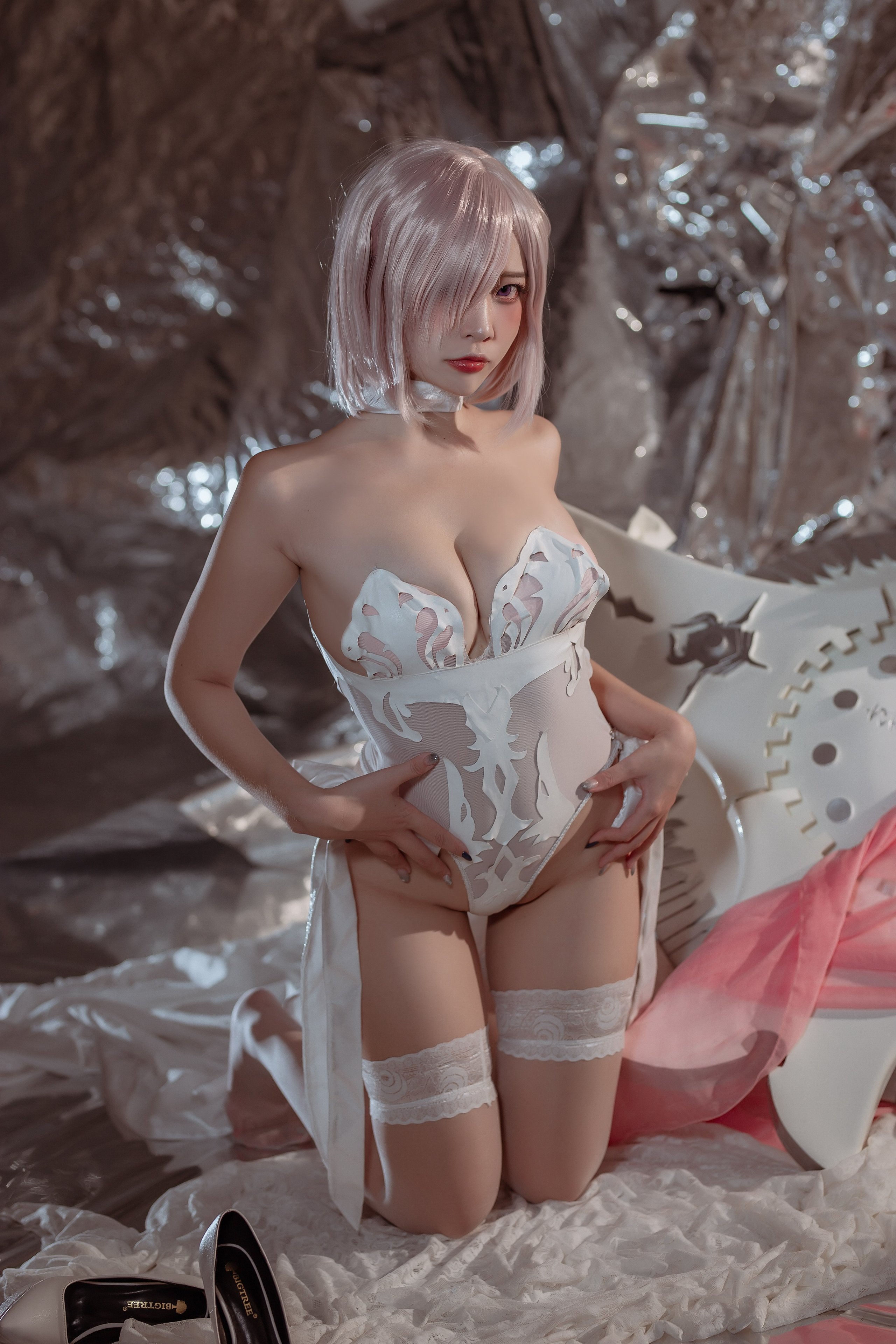 034
