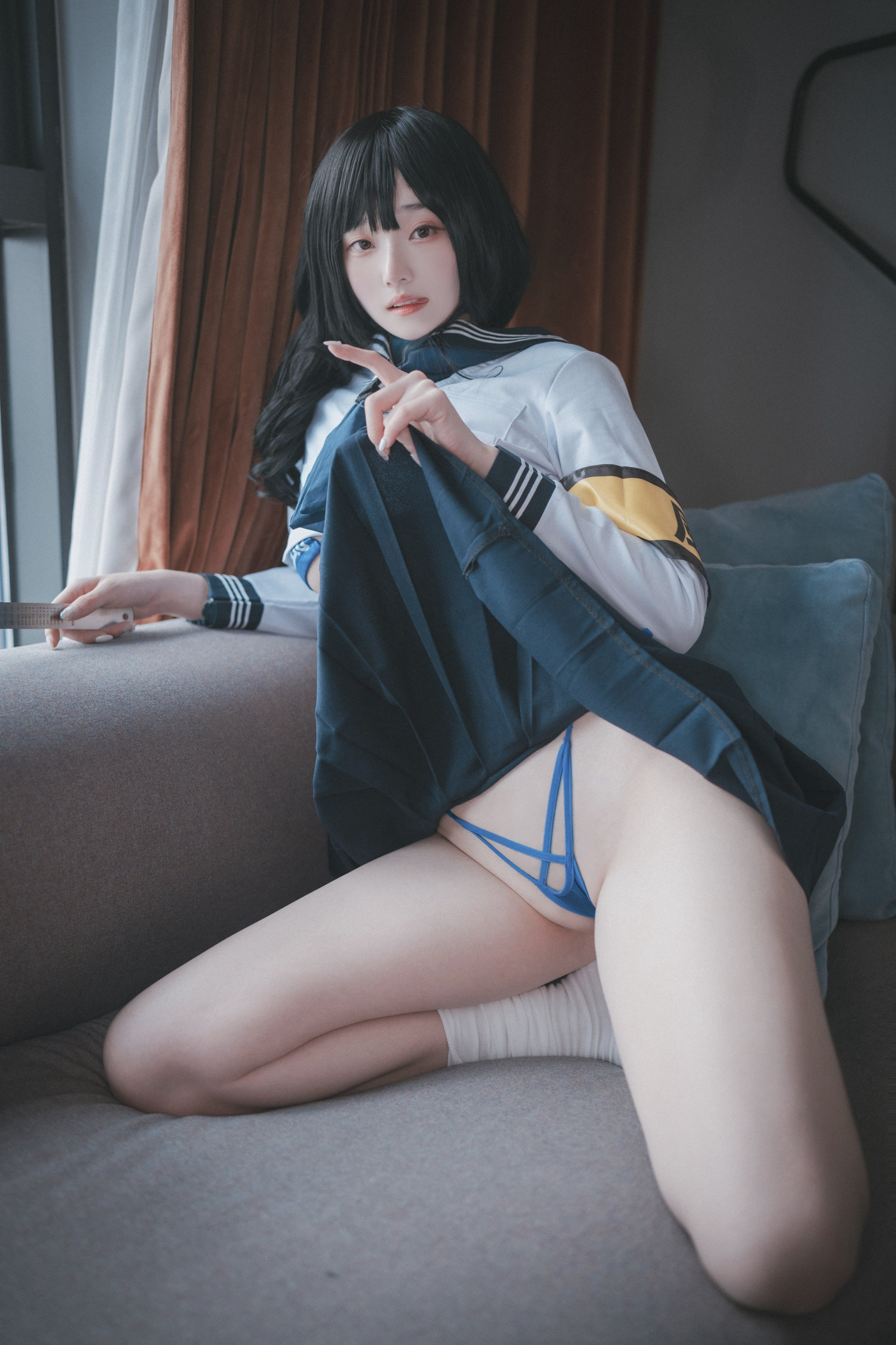 09