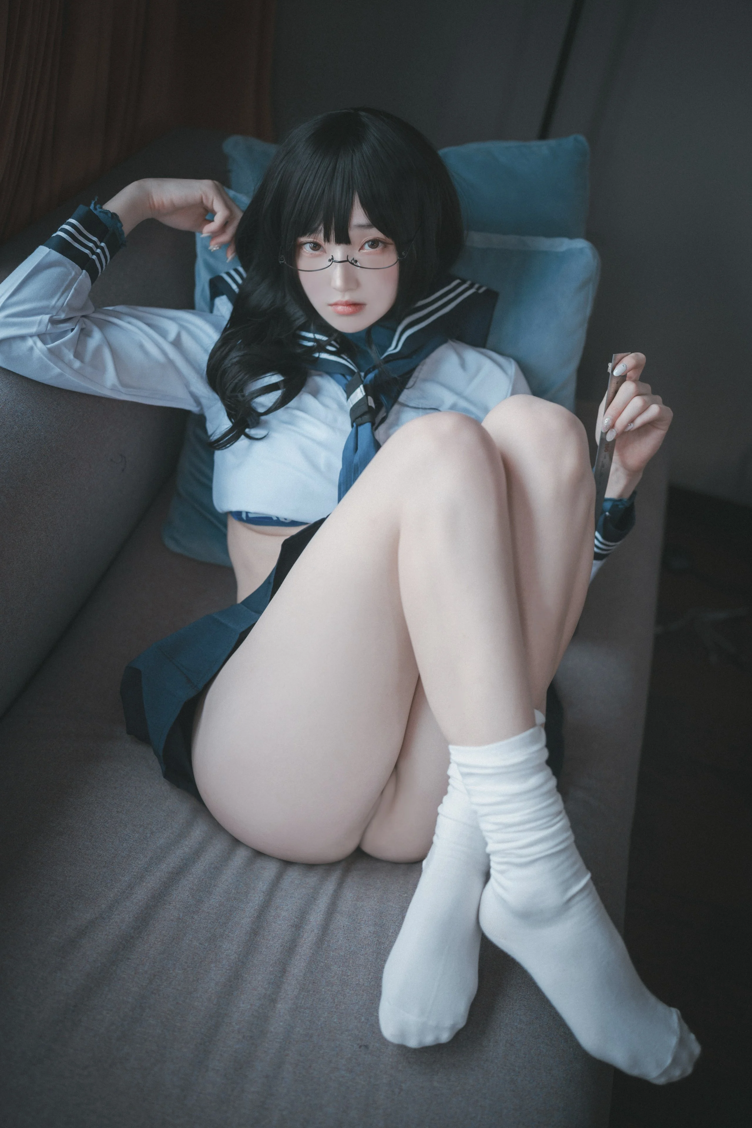 23