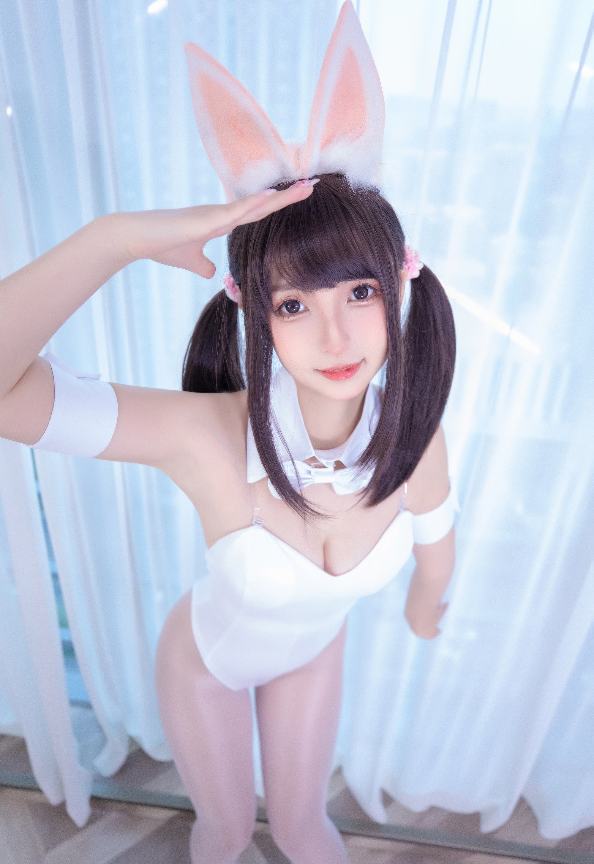 045