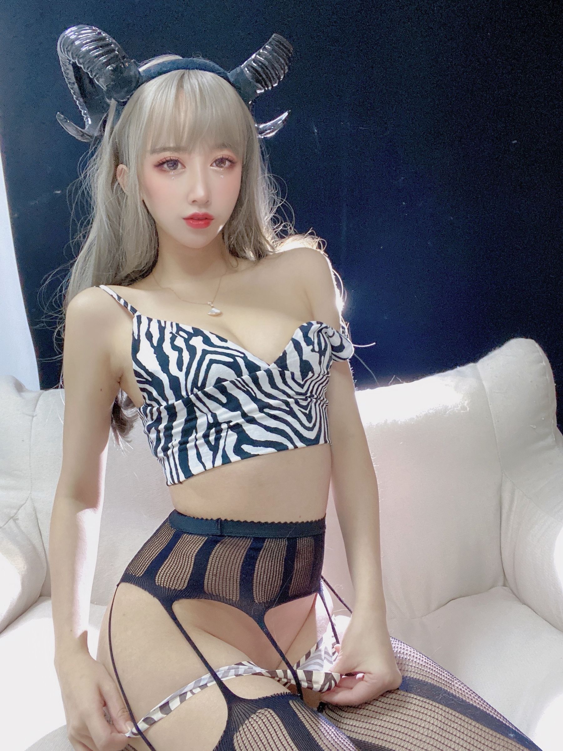 10021