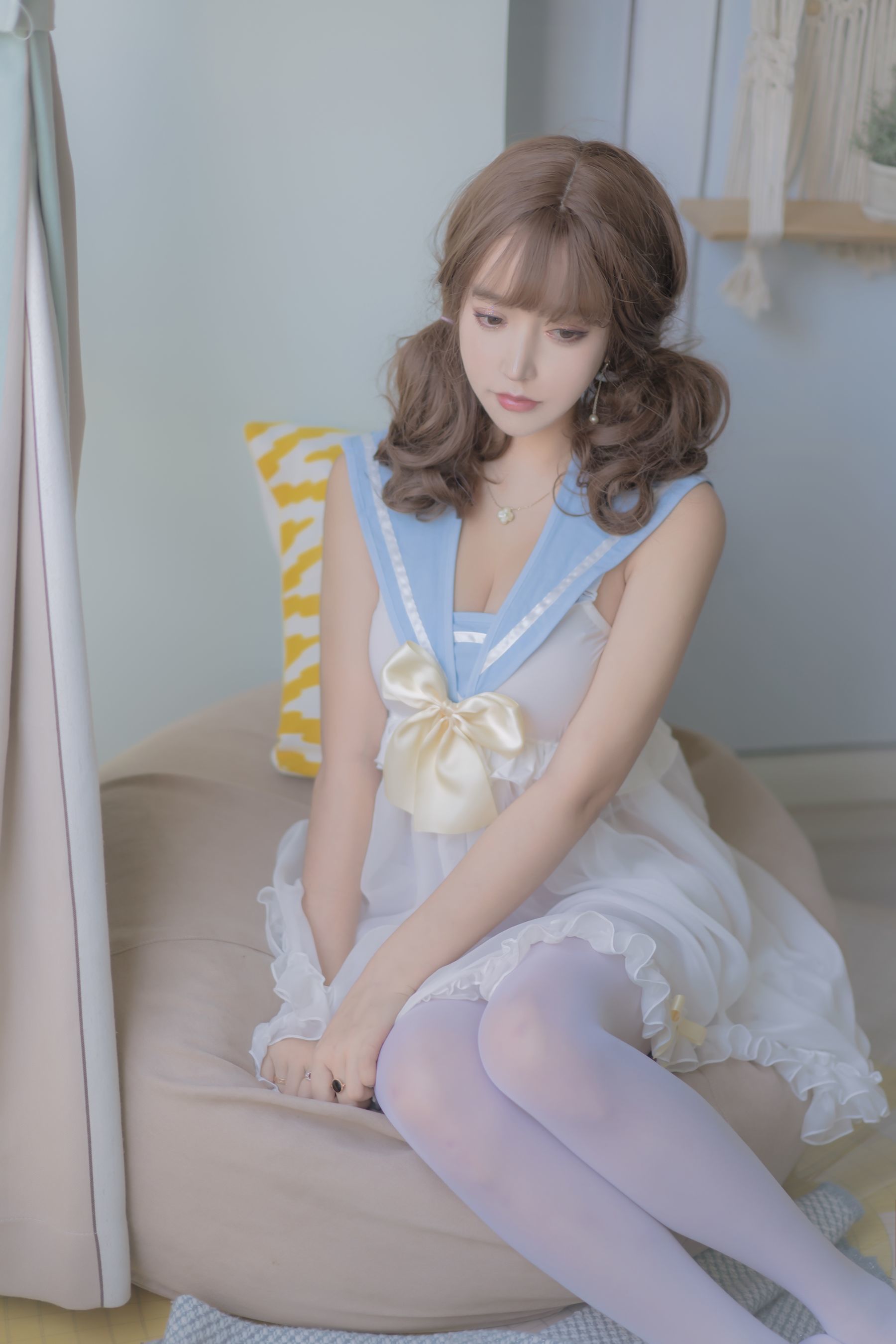 10022