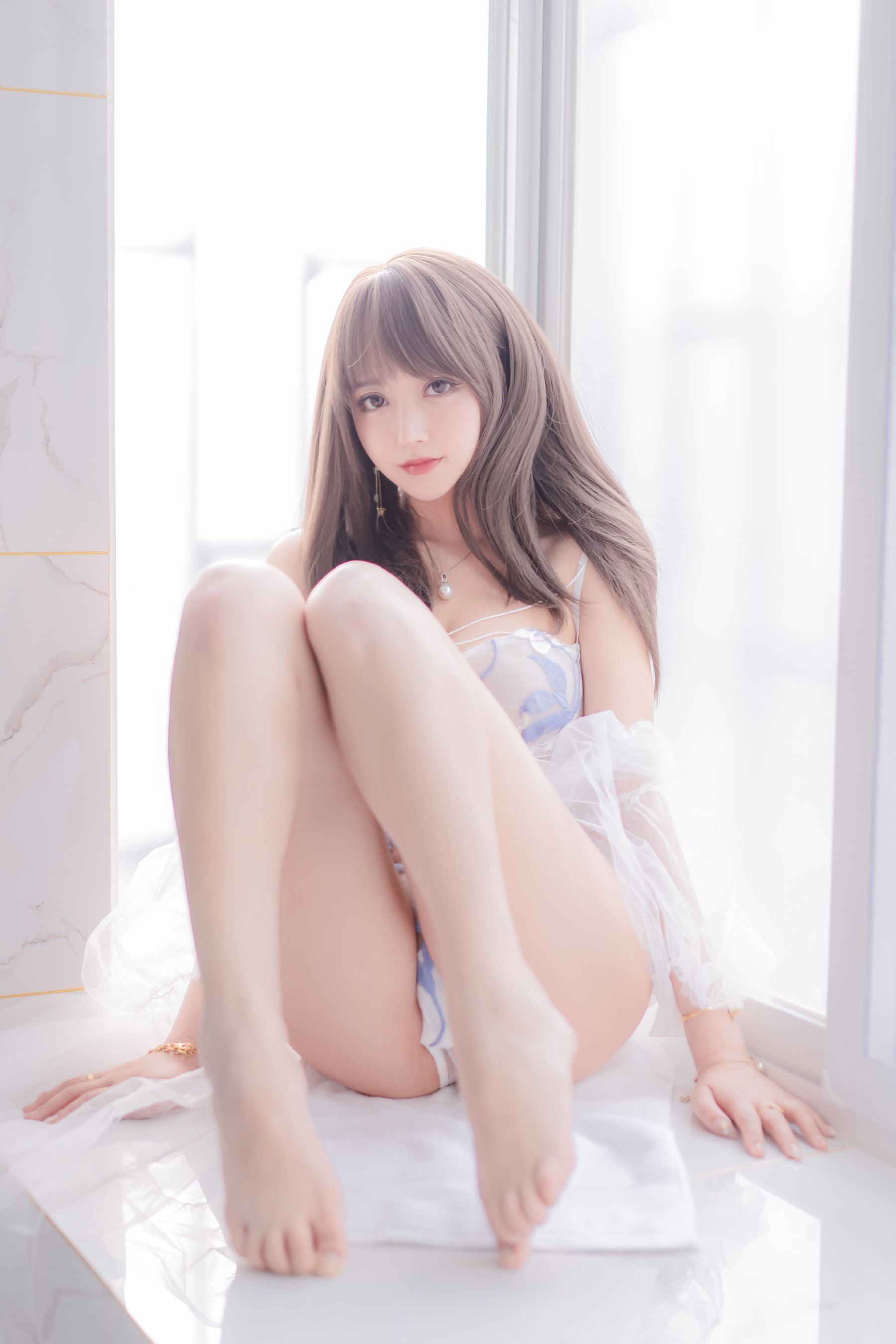 10031