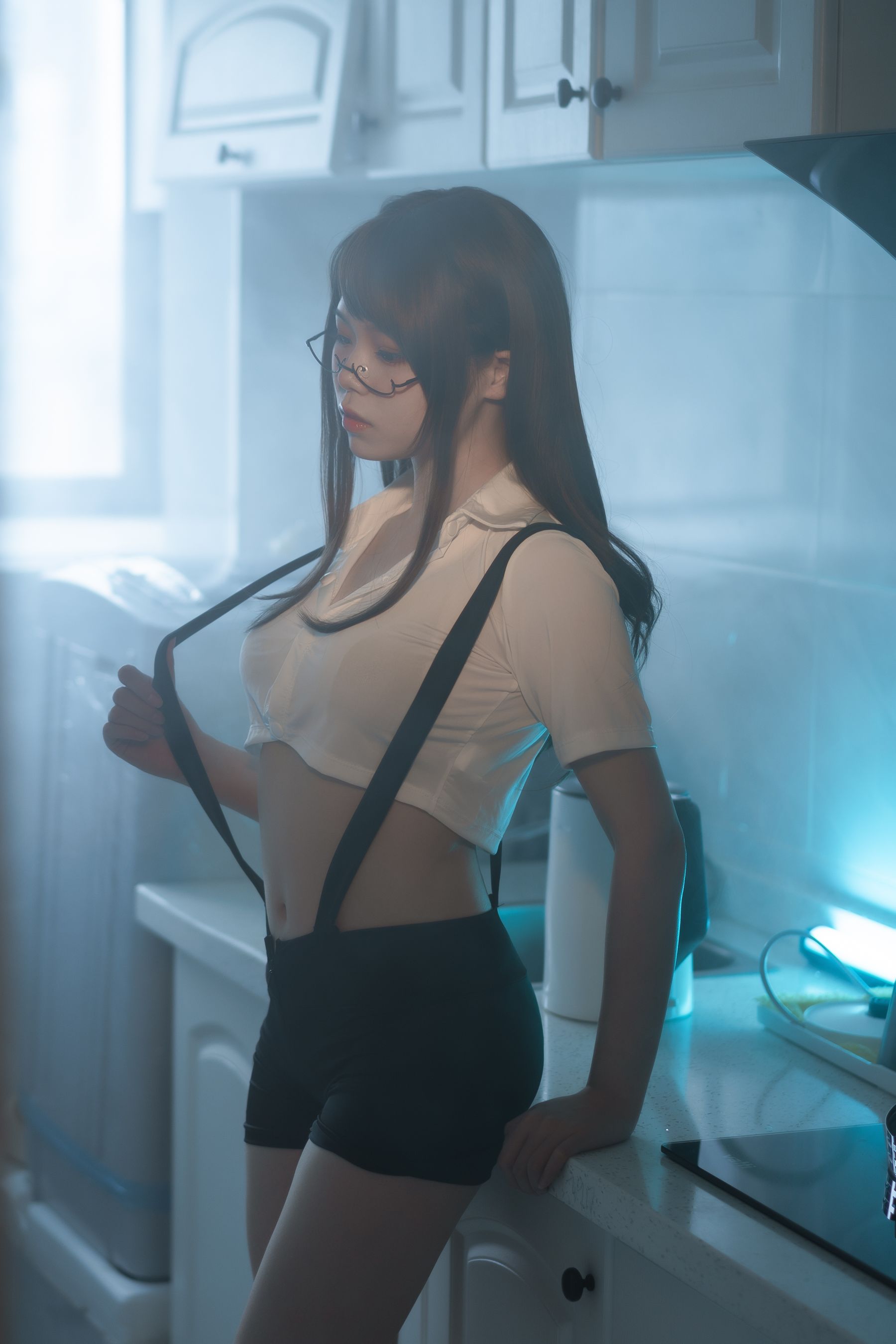 10017
