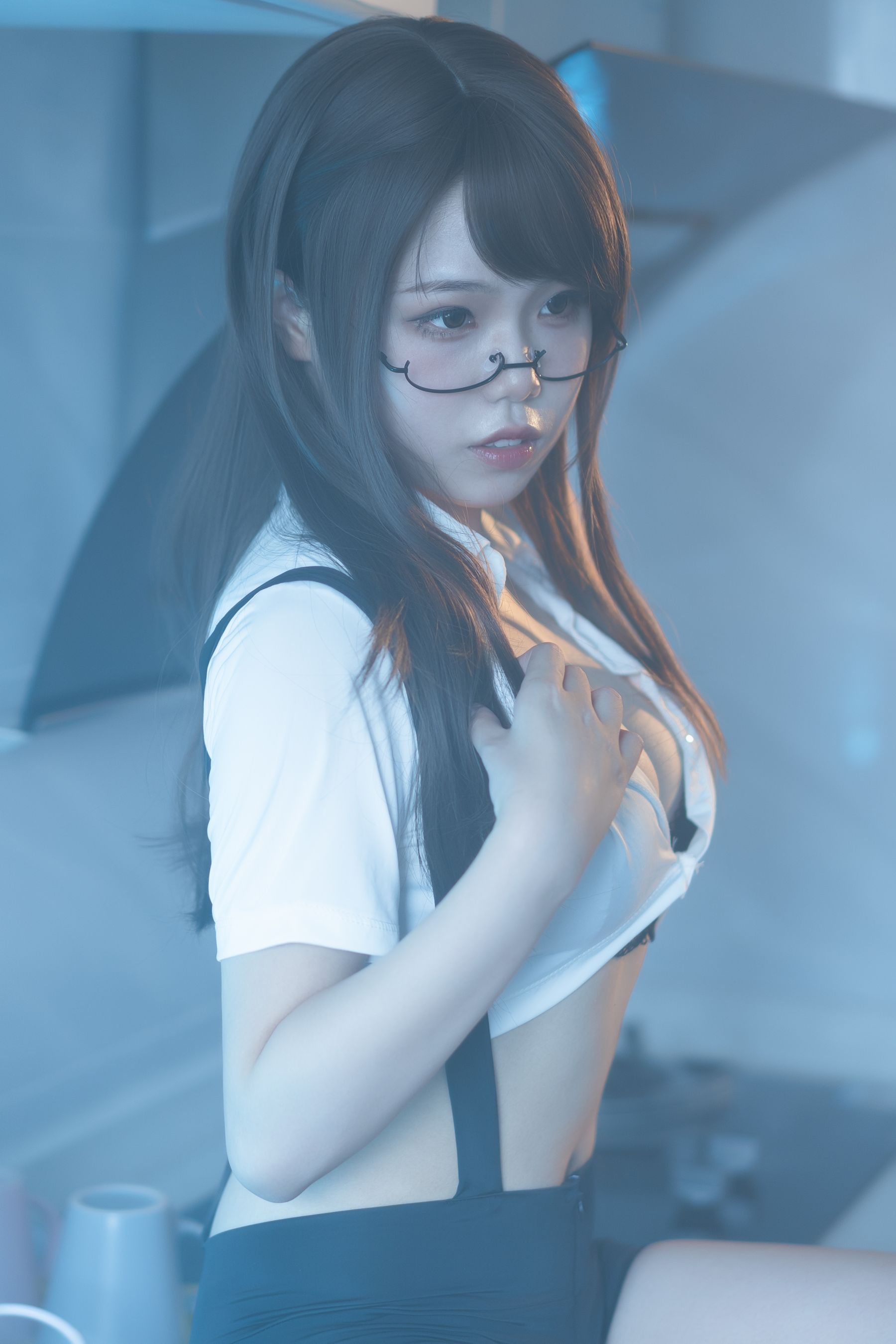 10018