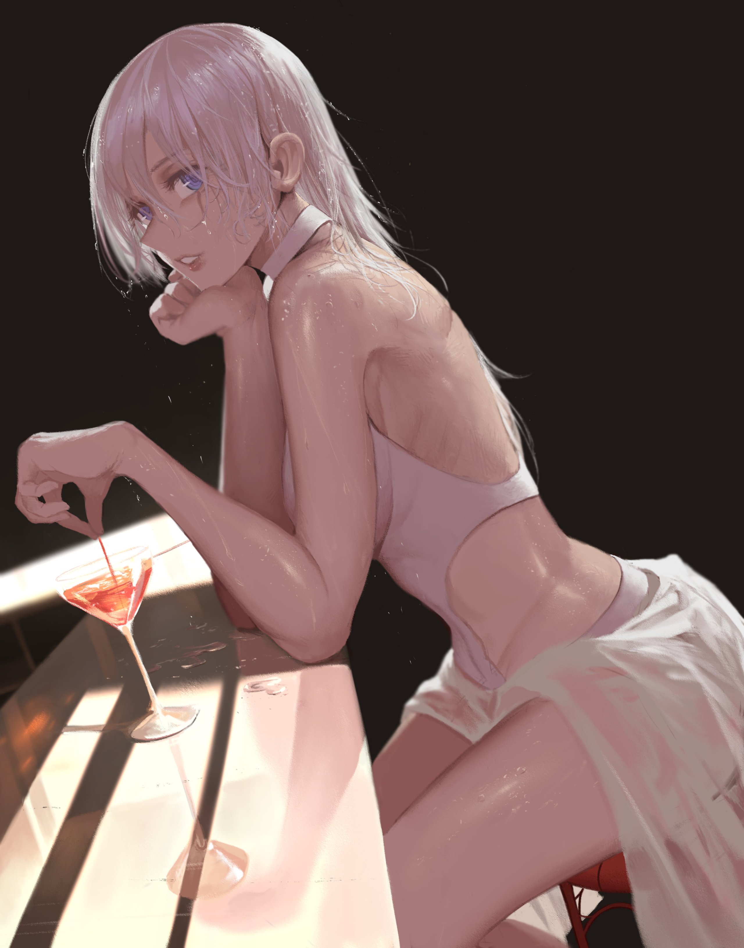 855_weiss